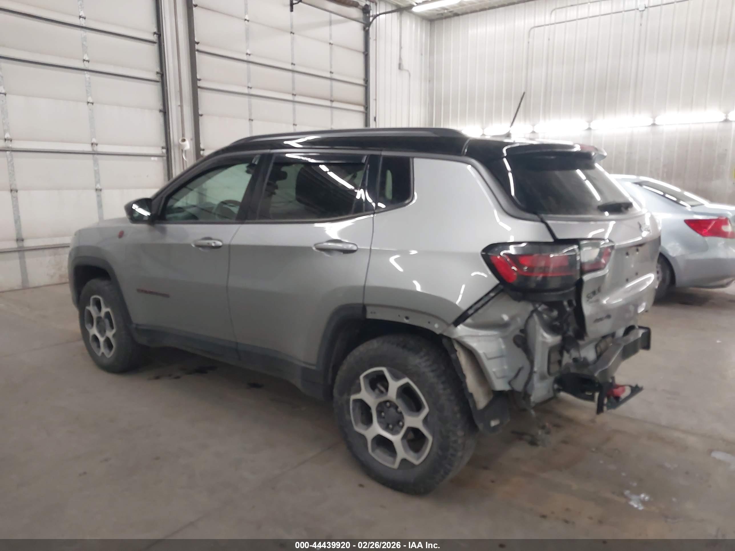 JEEP COMPASS image 3