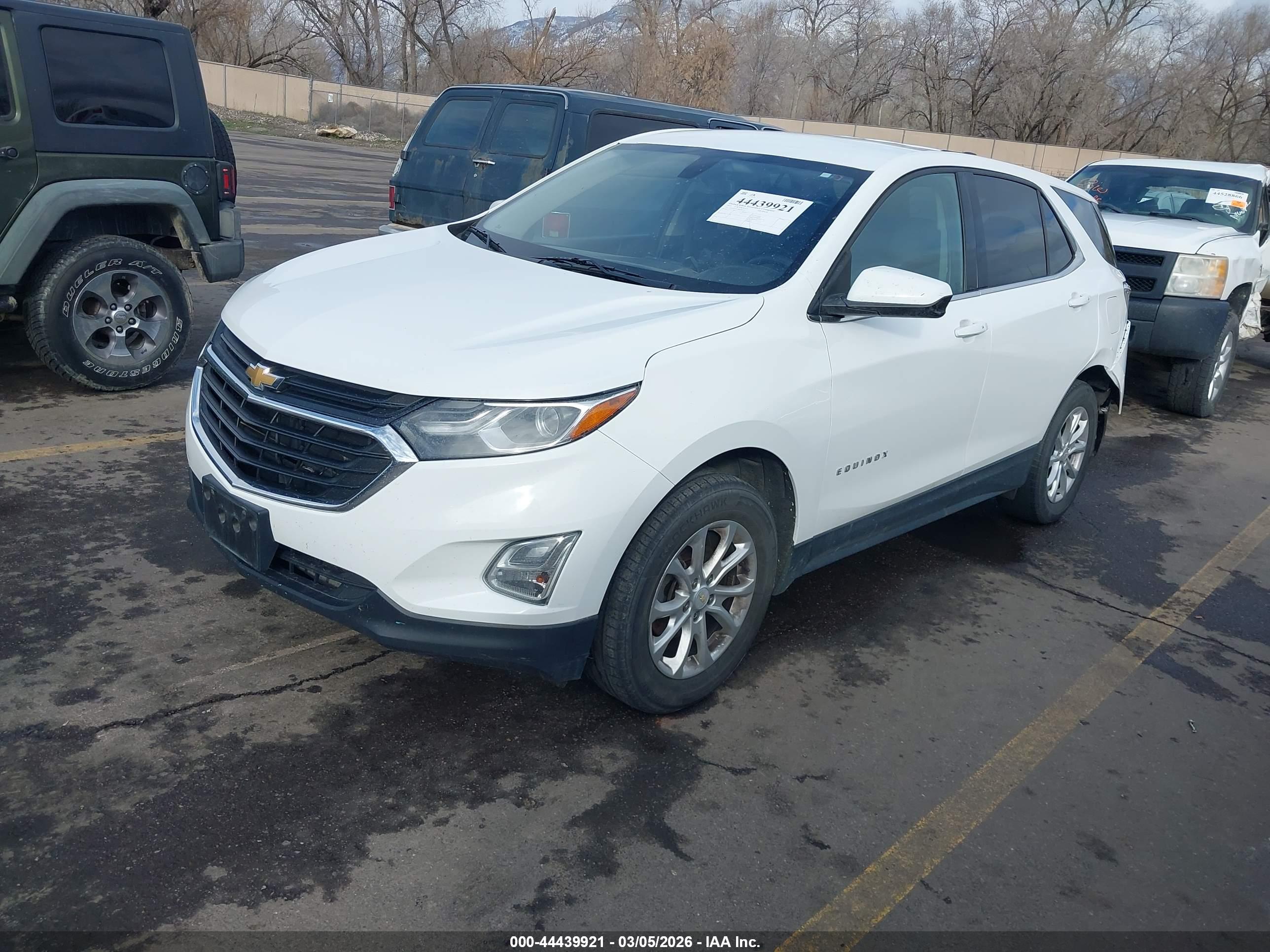 CHEVROLET EQUINOX image 2