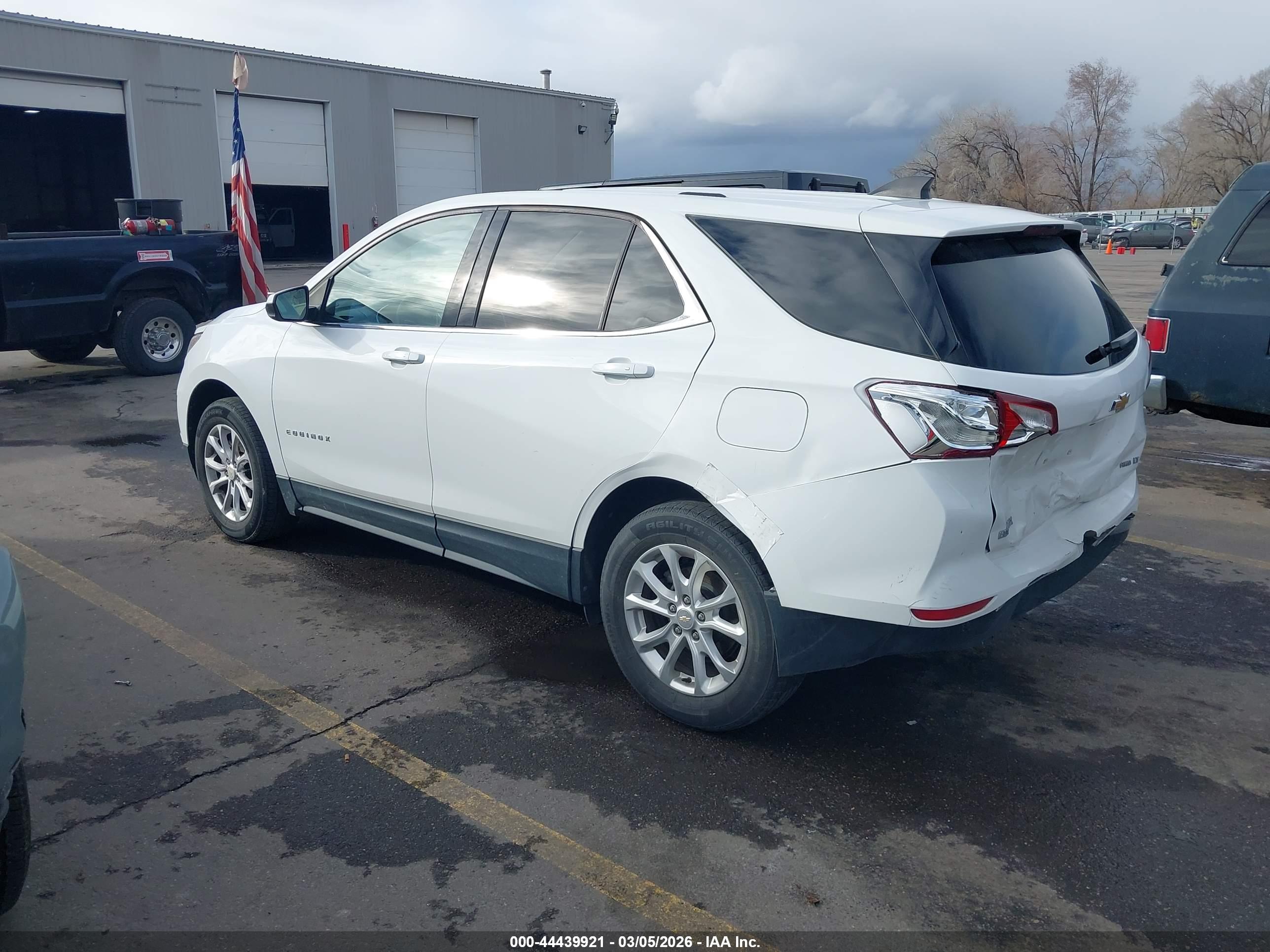 CHEVROLET EQUINOX image 3