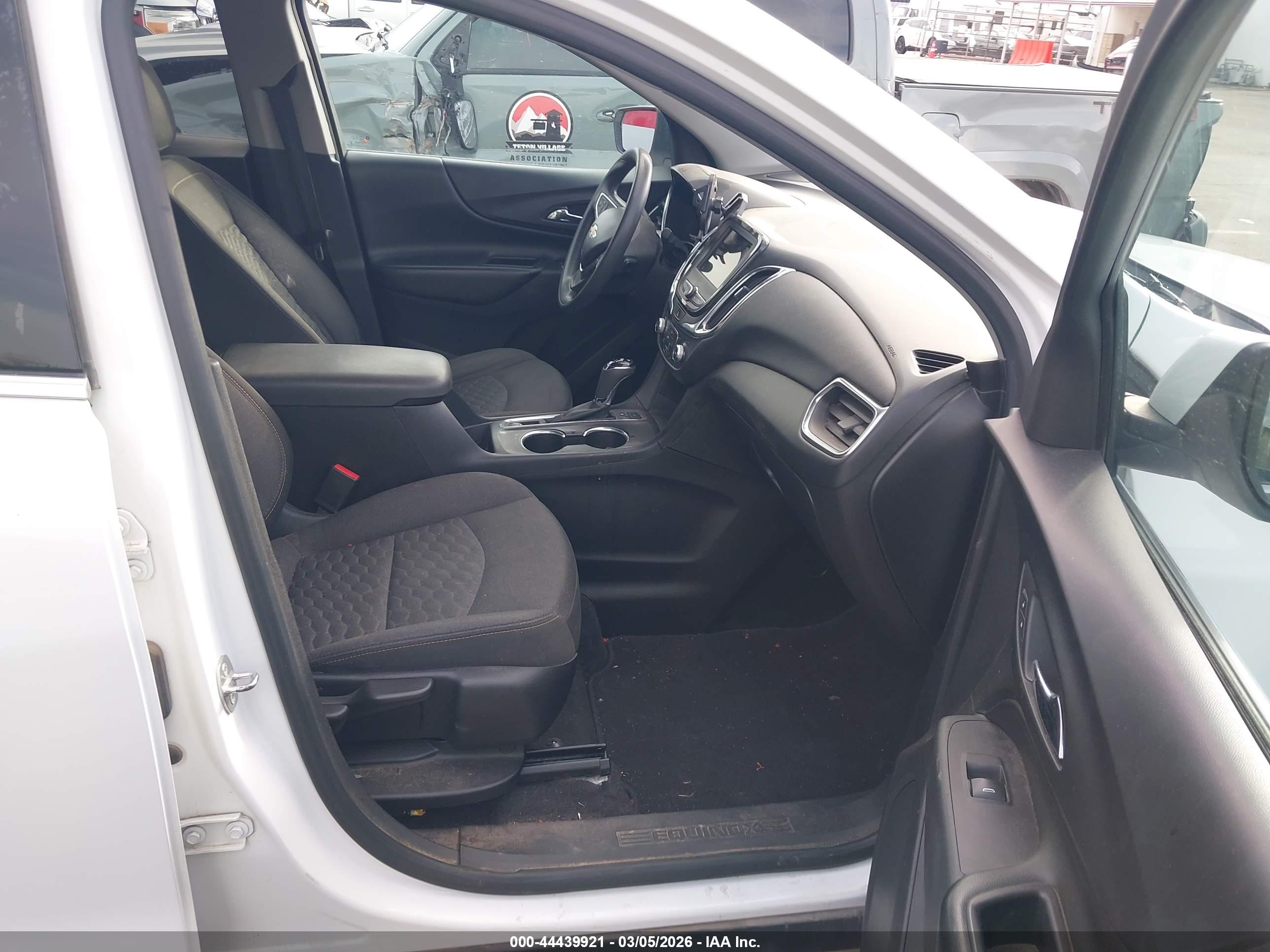 CHEVROLET EQUINOX image 5