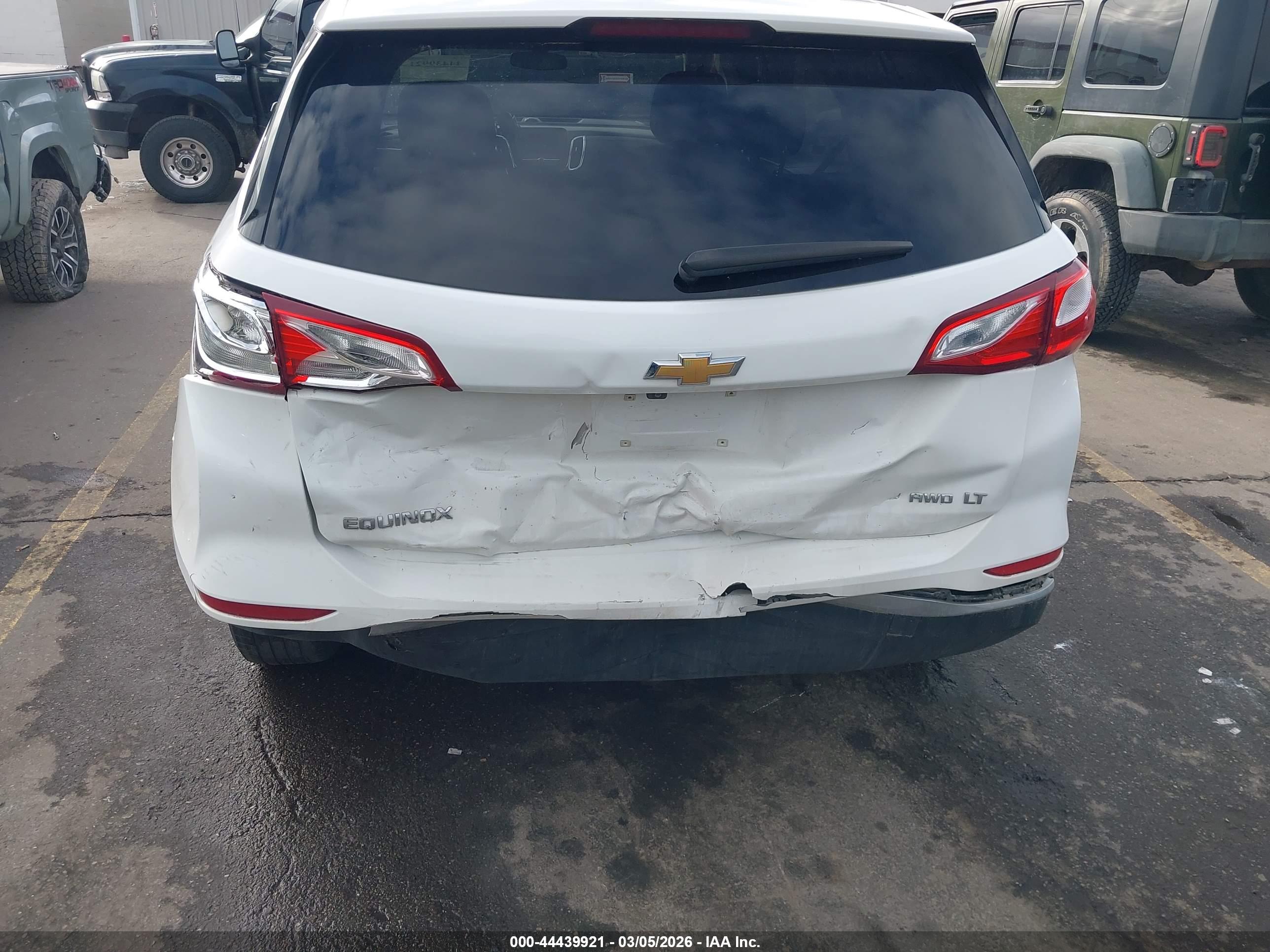 CHEVROLET EQUINOX image 6