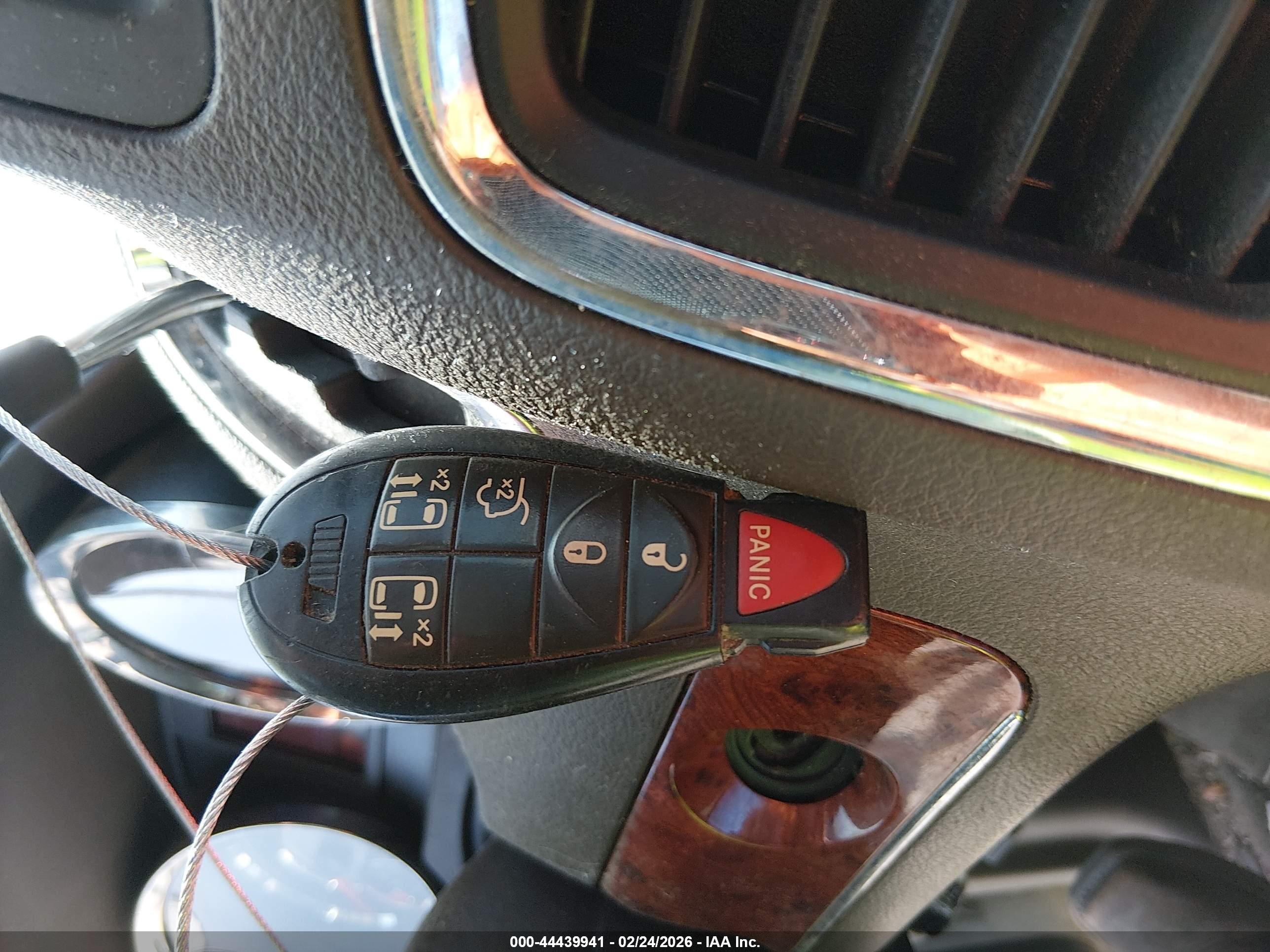 CHRYSLER TOWN image 11