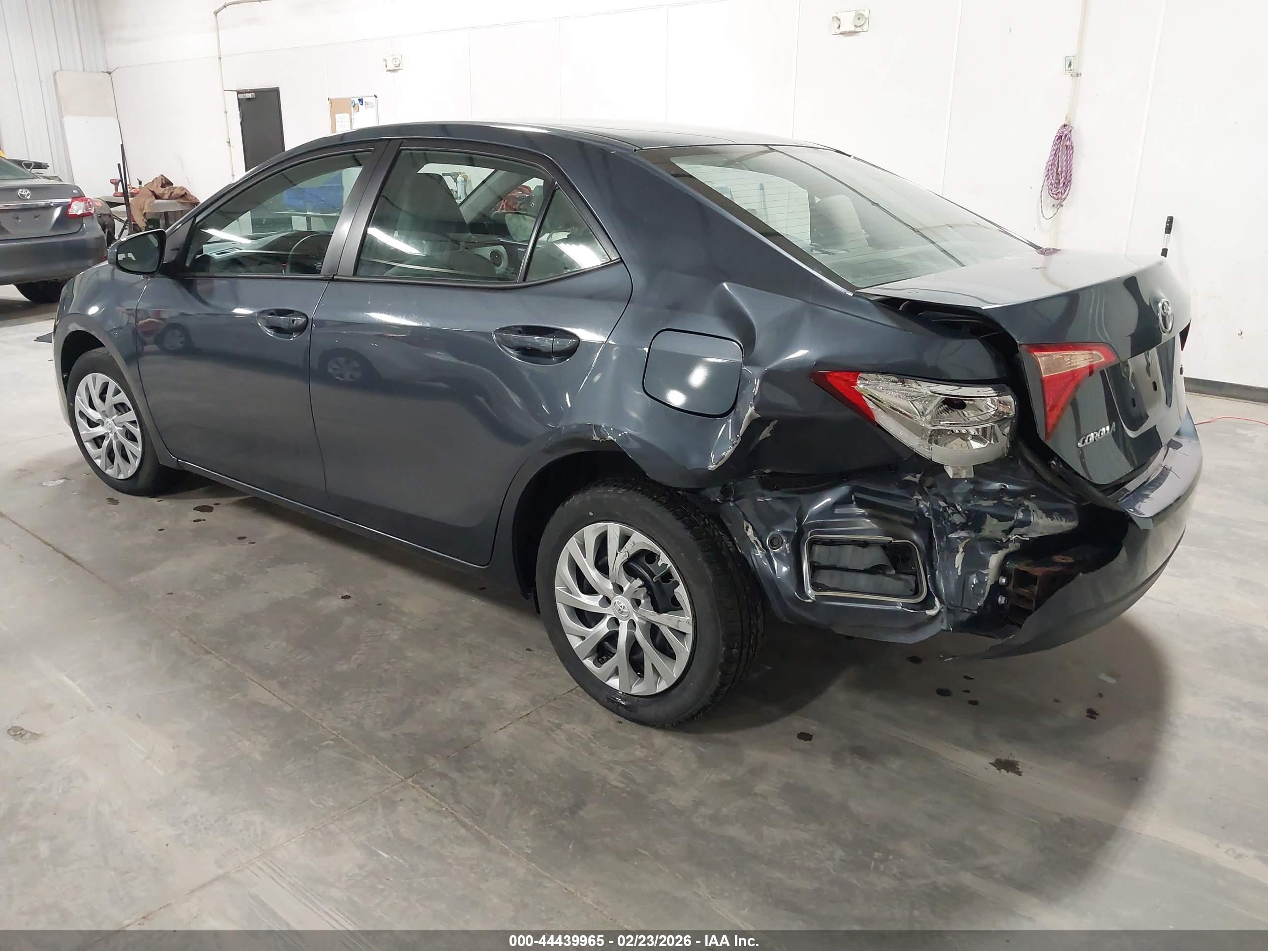 TOYOTA COROLLA image 3
