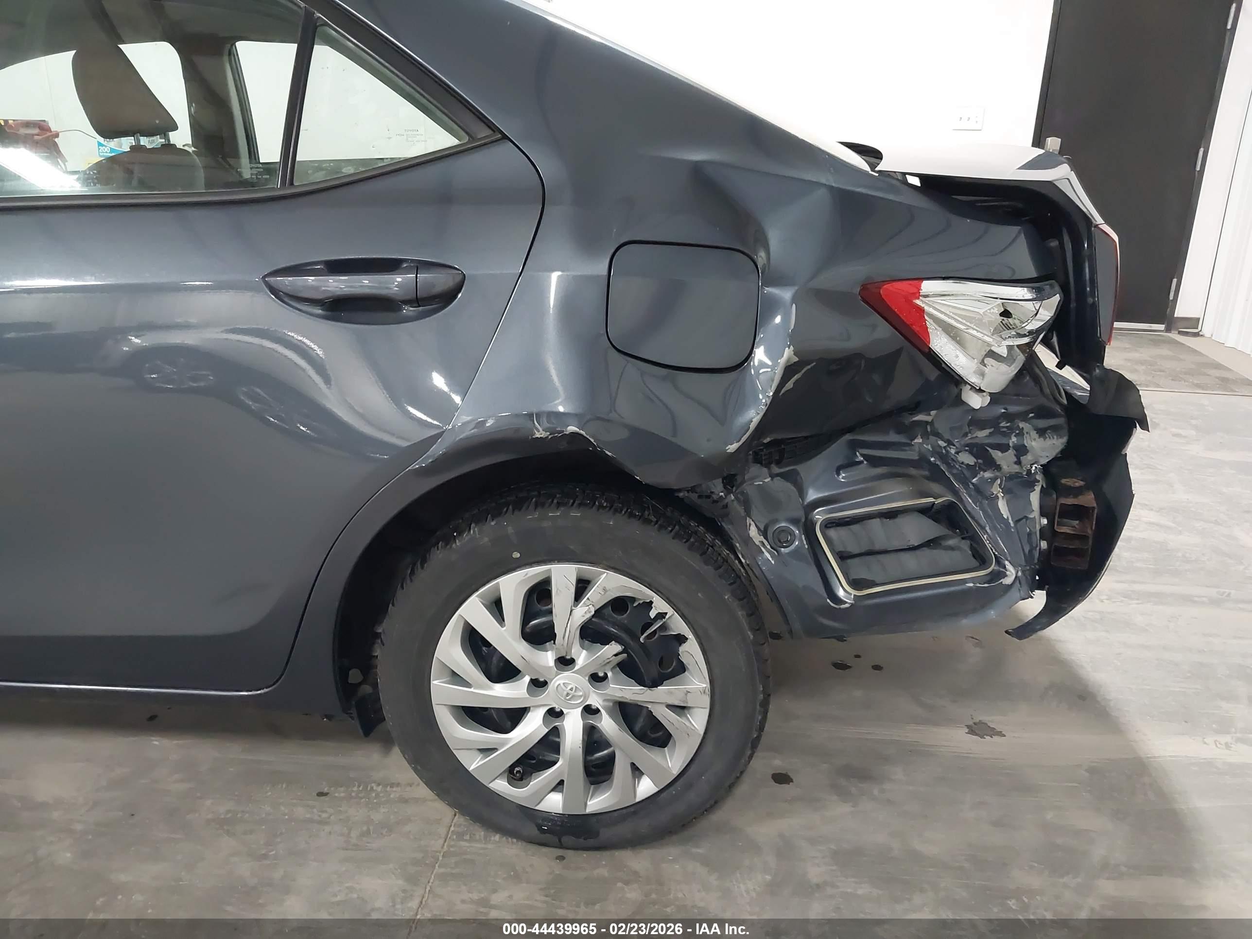 TOYOTA COROLLA image 6