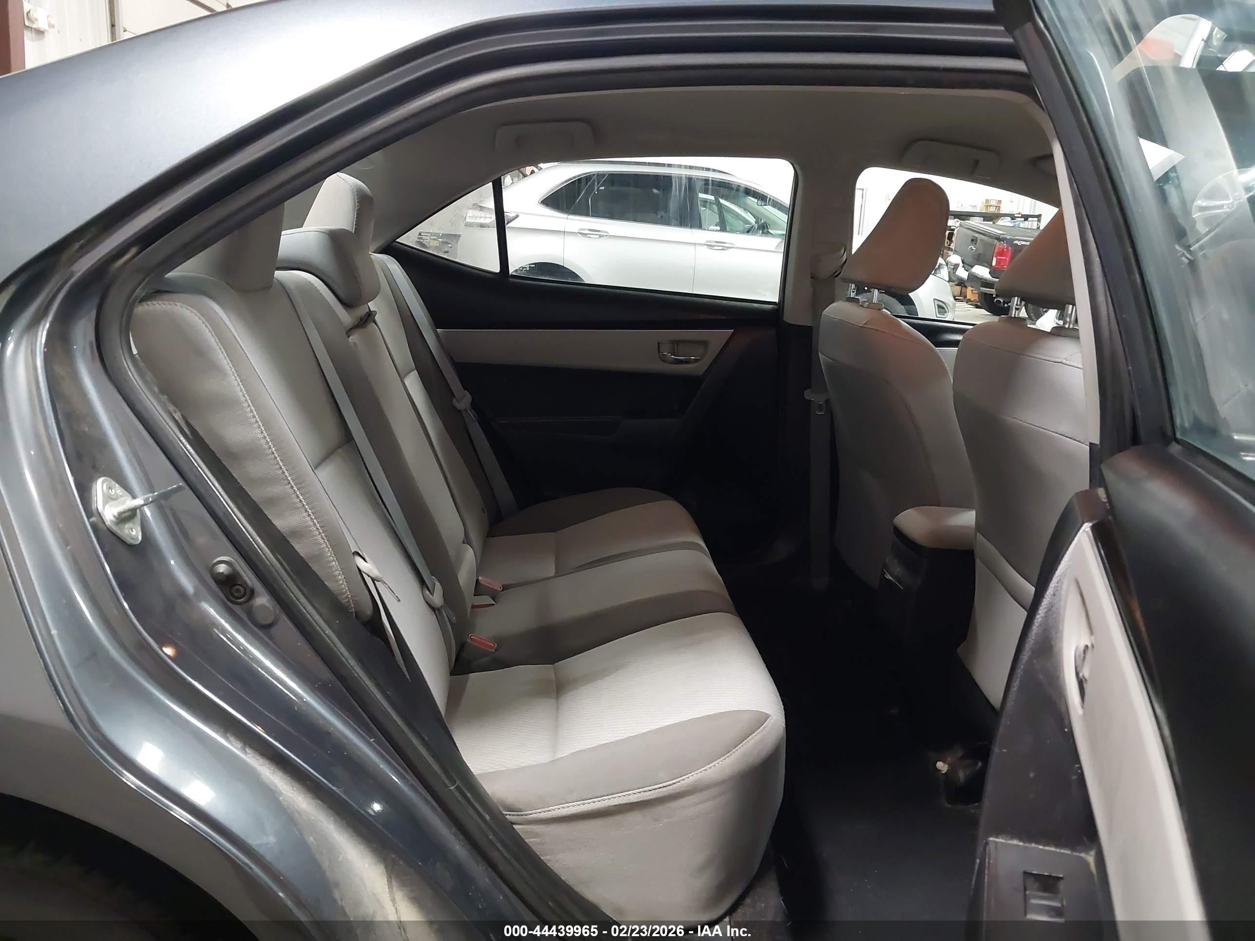 TOYOTA COROLLA image 8