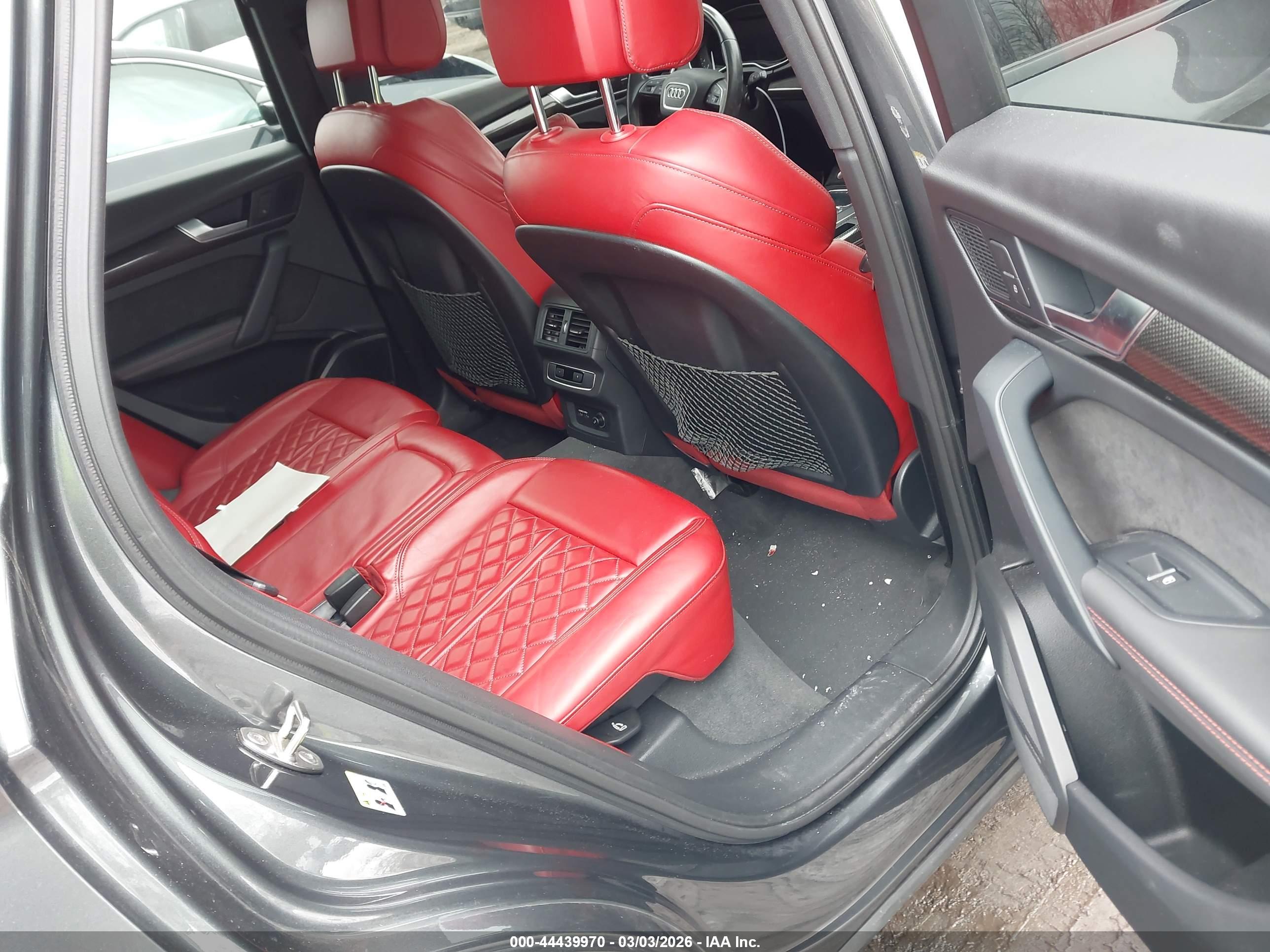 AUDI SQ5 image 8