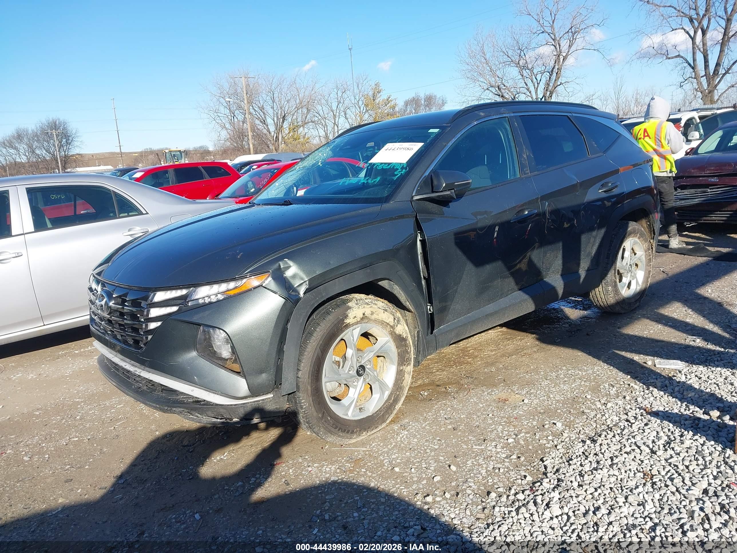 HYUNDAI TUCSON image 2