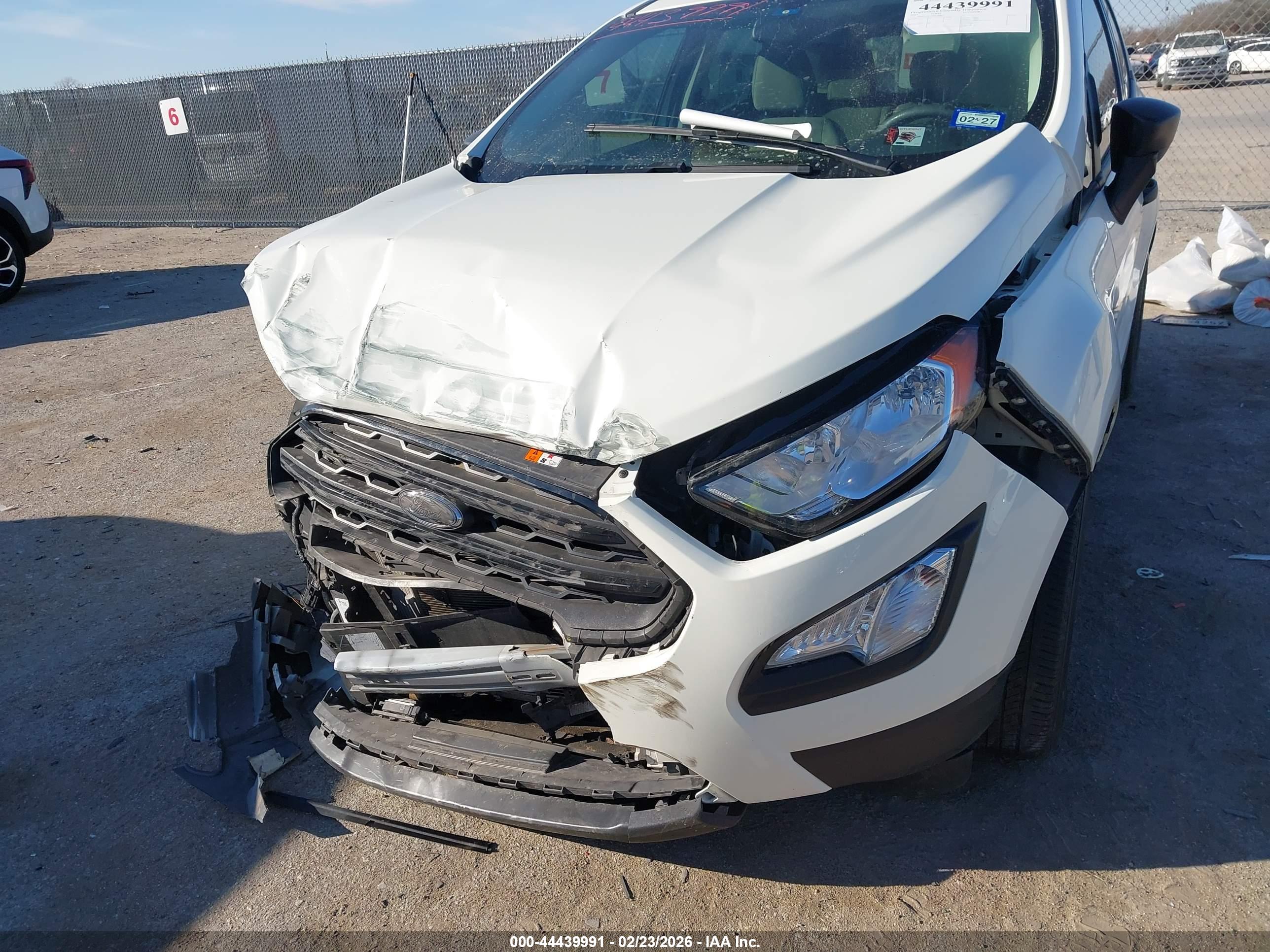FORD ECOSPORT image 6