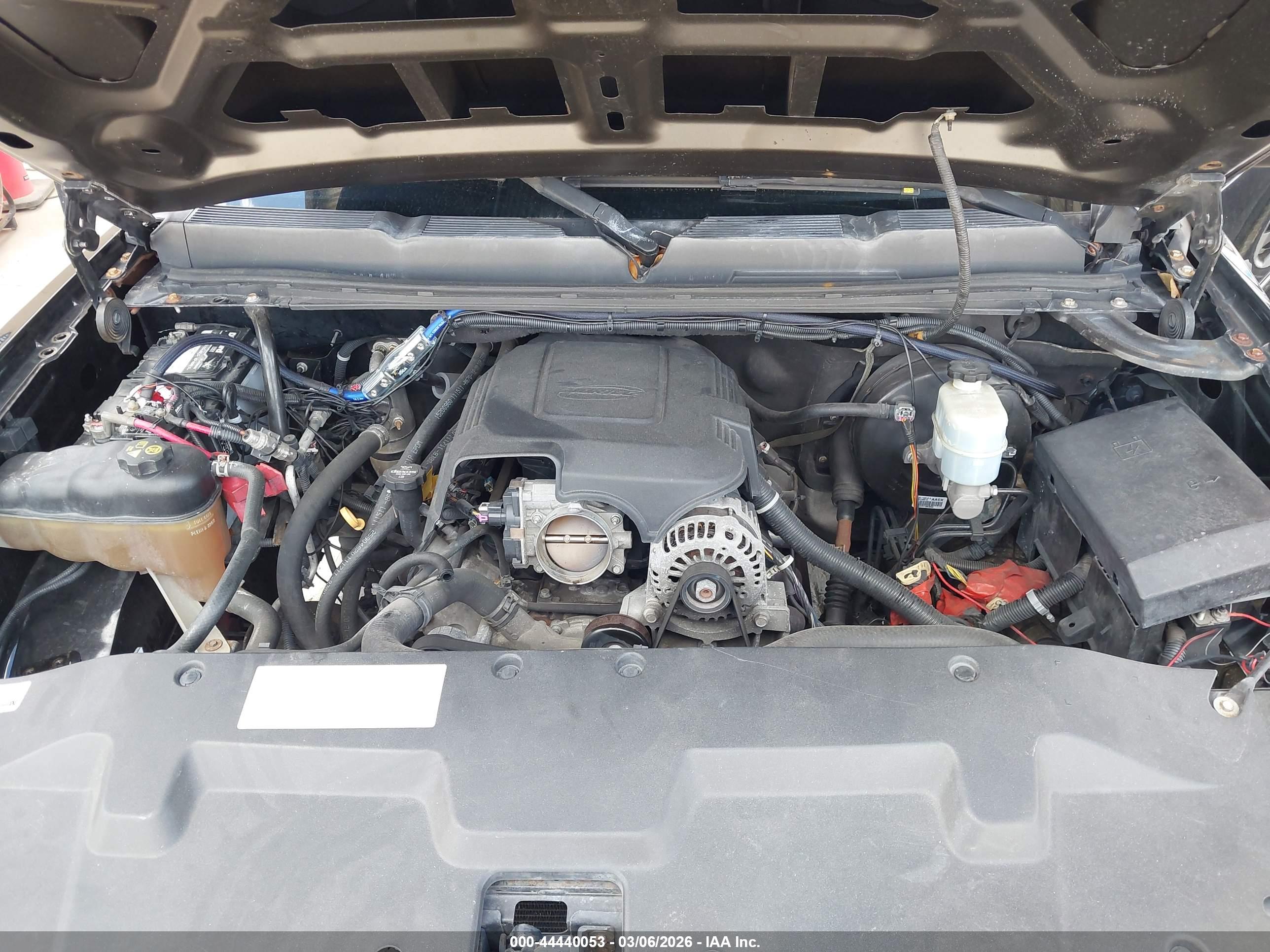CHEVROLET SILVERADO image 10