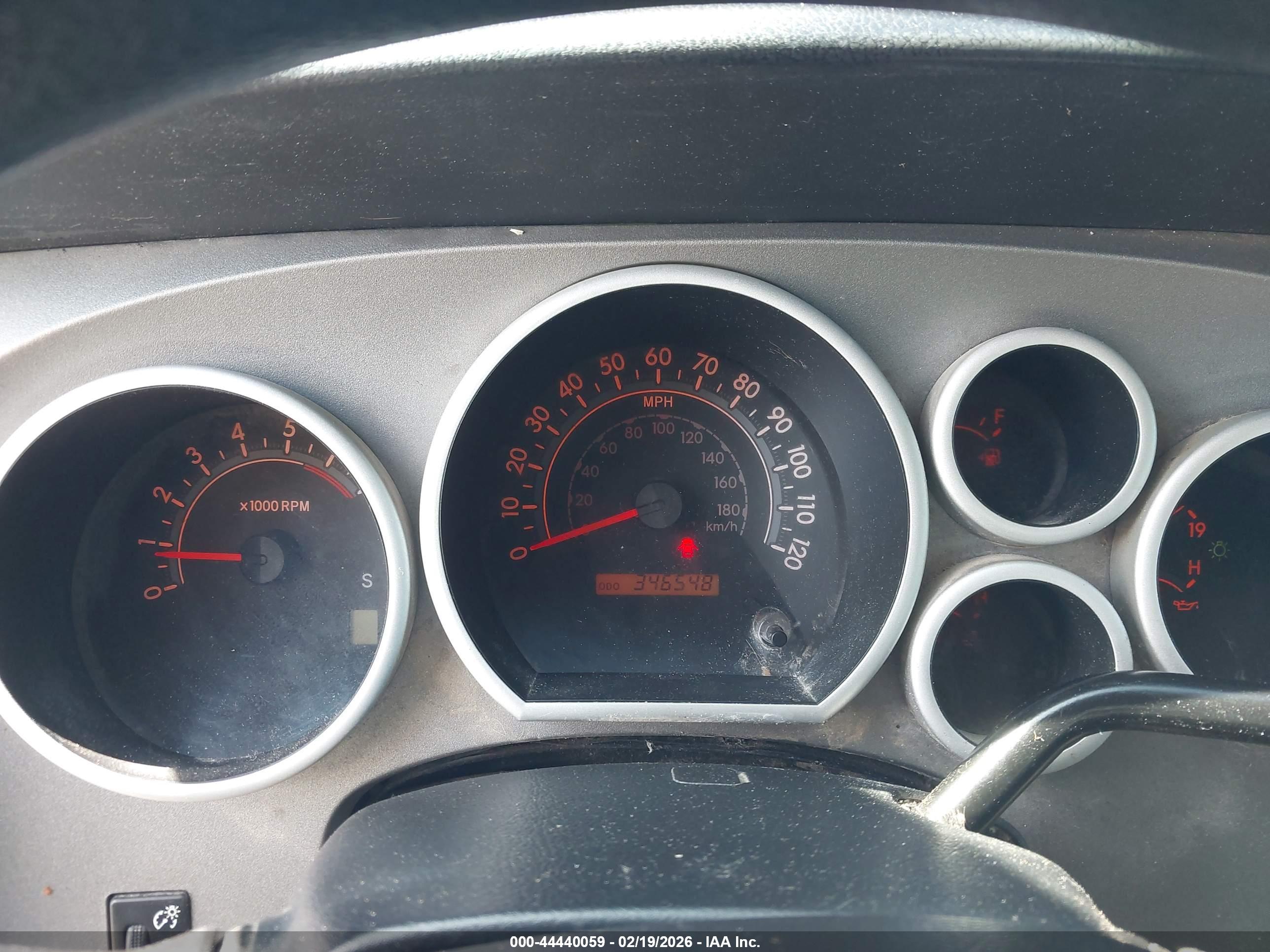 TOYOTA TUNDRA image 7