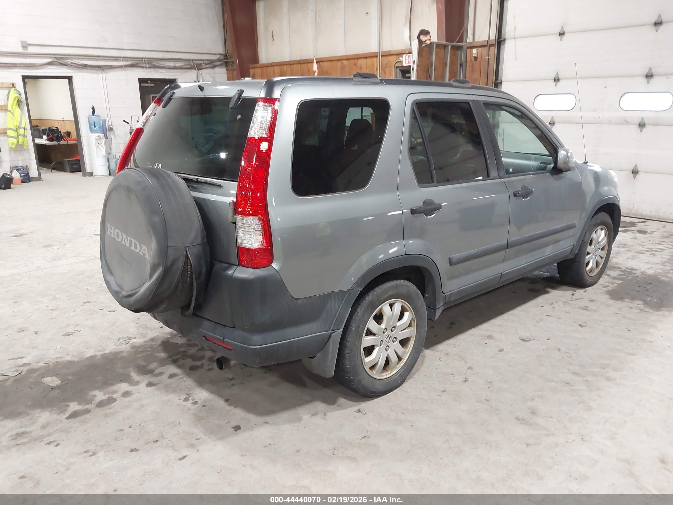 HONDA CR-V image 4