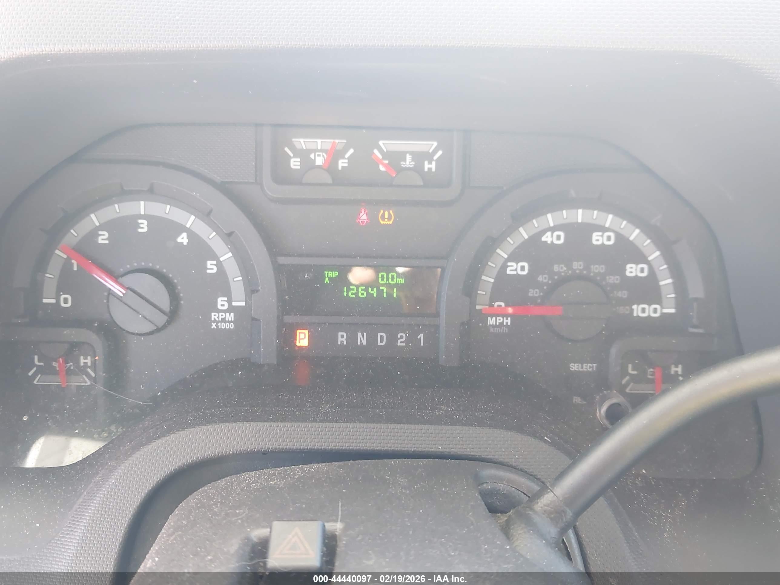 FORD E-250 image 7