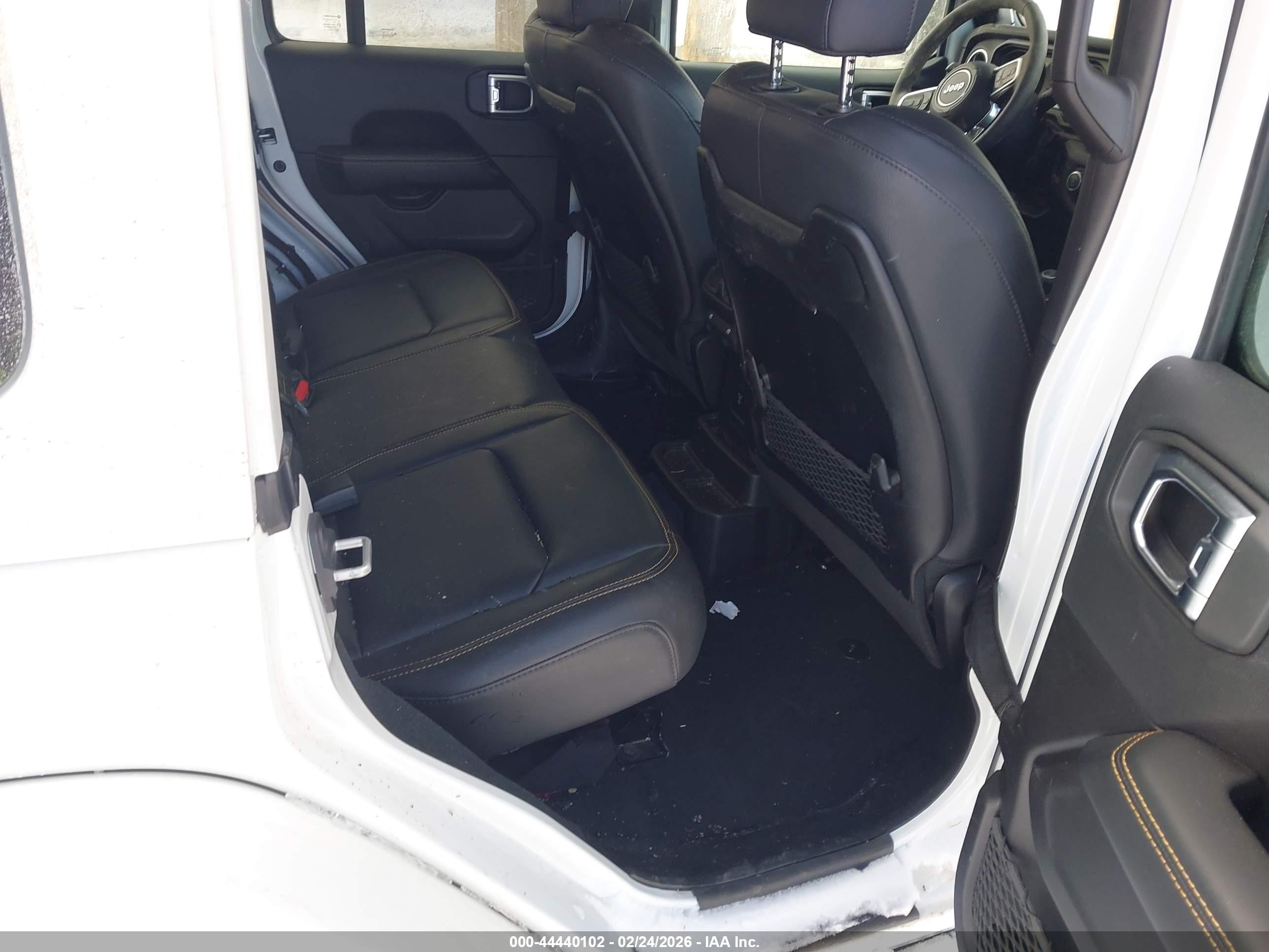 JEEP WRANGLER image 8