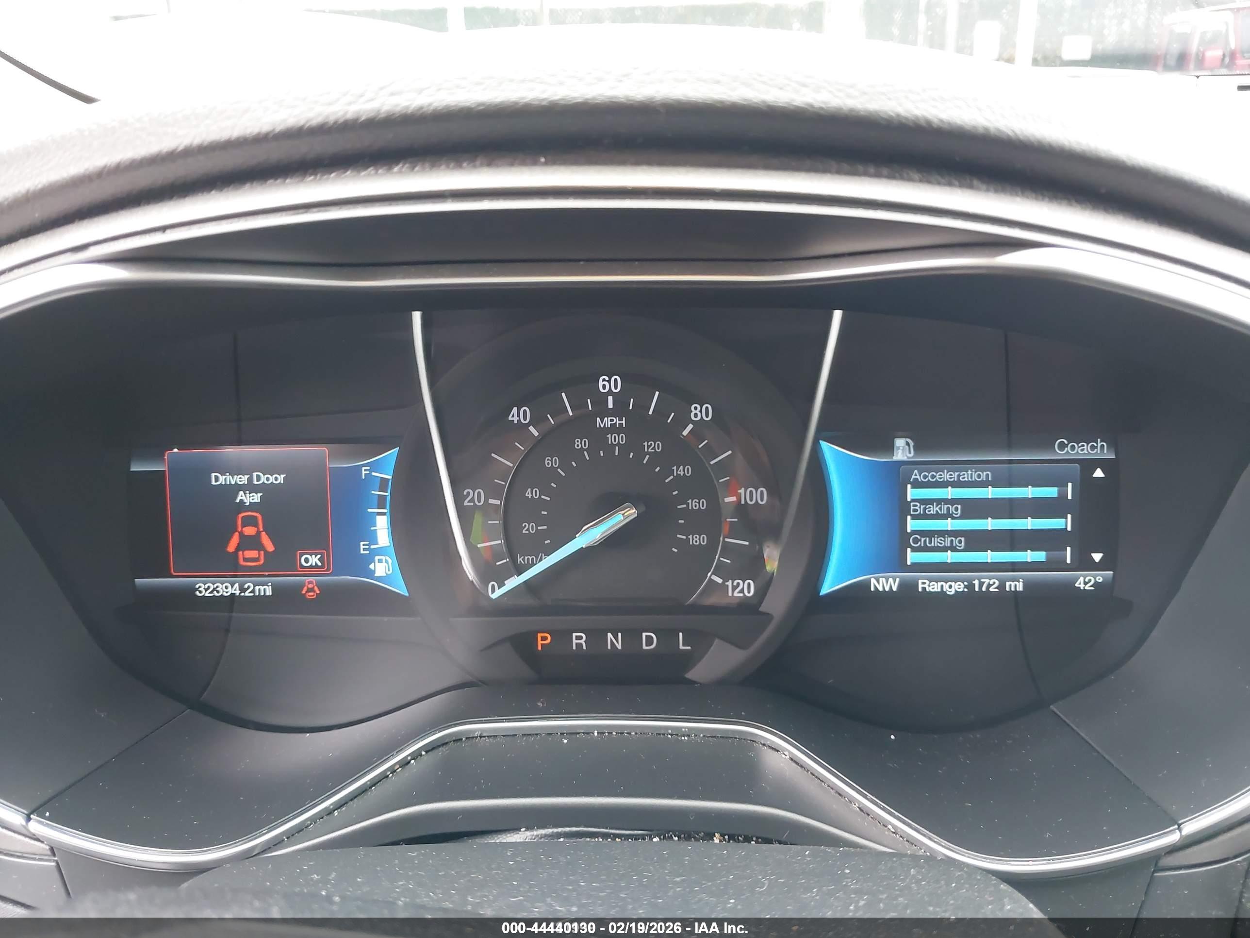 FORD FUSION image 7