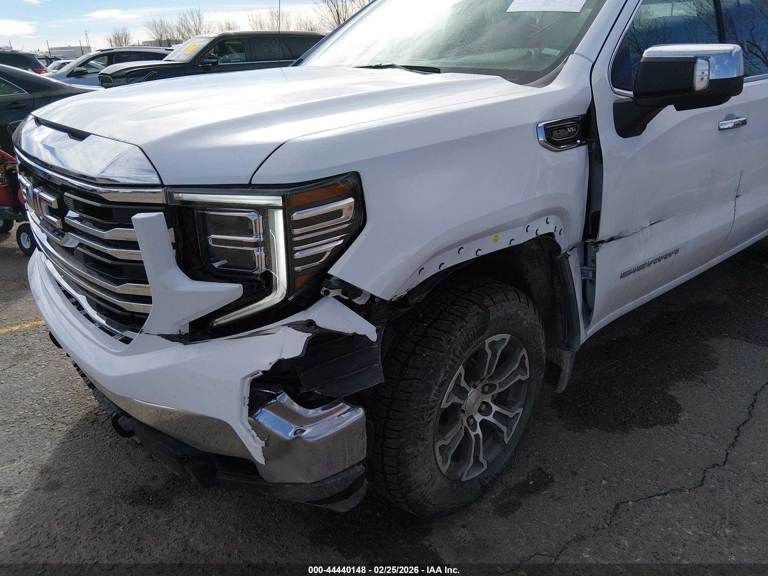 GMC SIERRA image 6