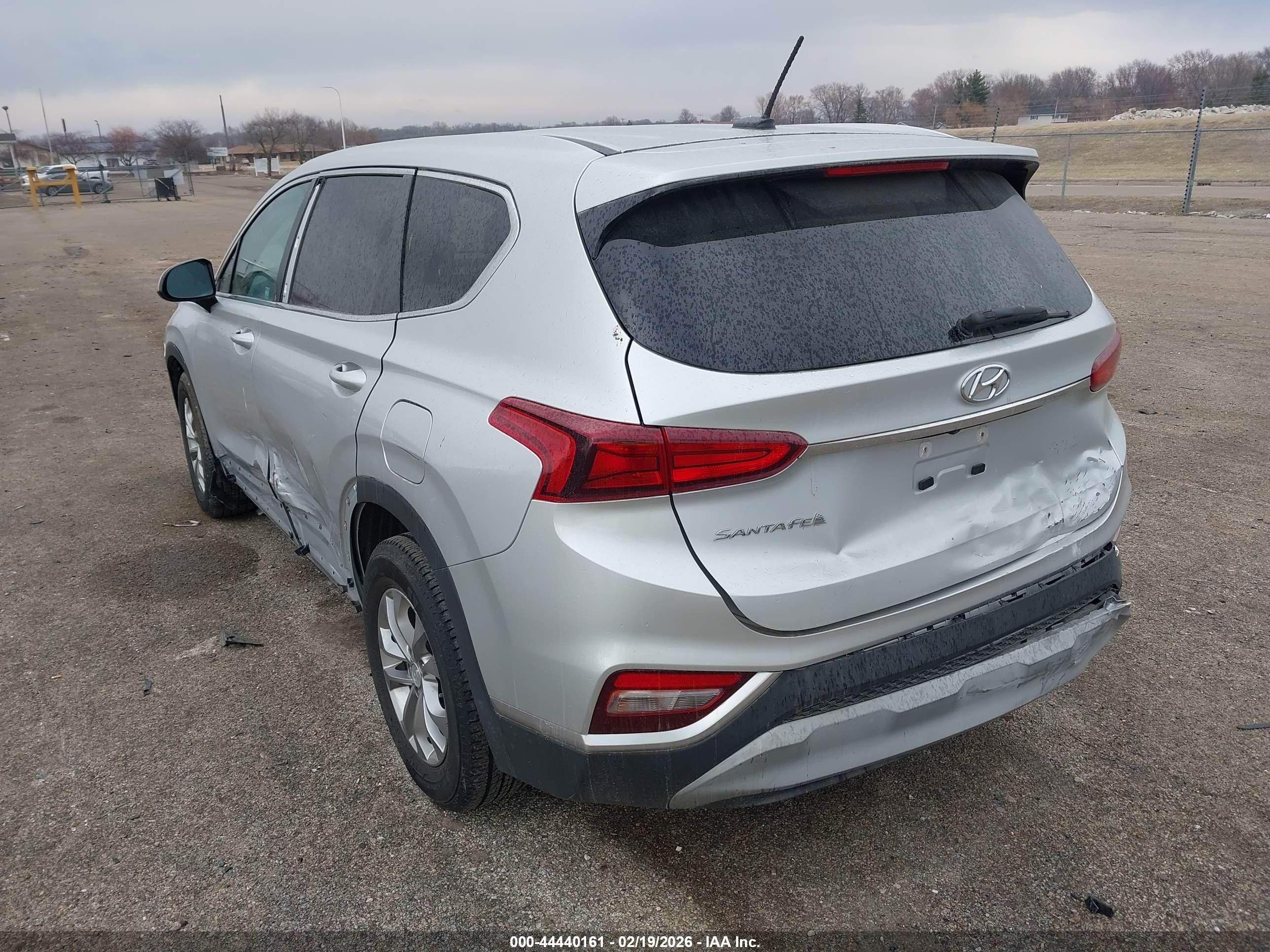 HYUNDAI SANTA image 3