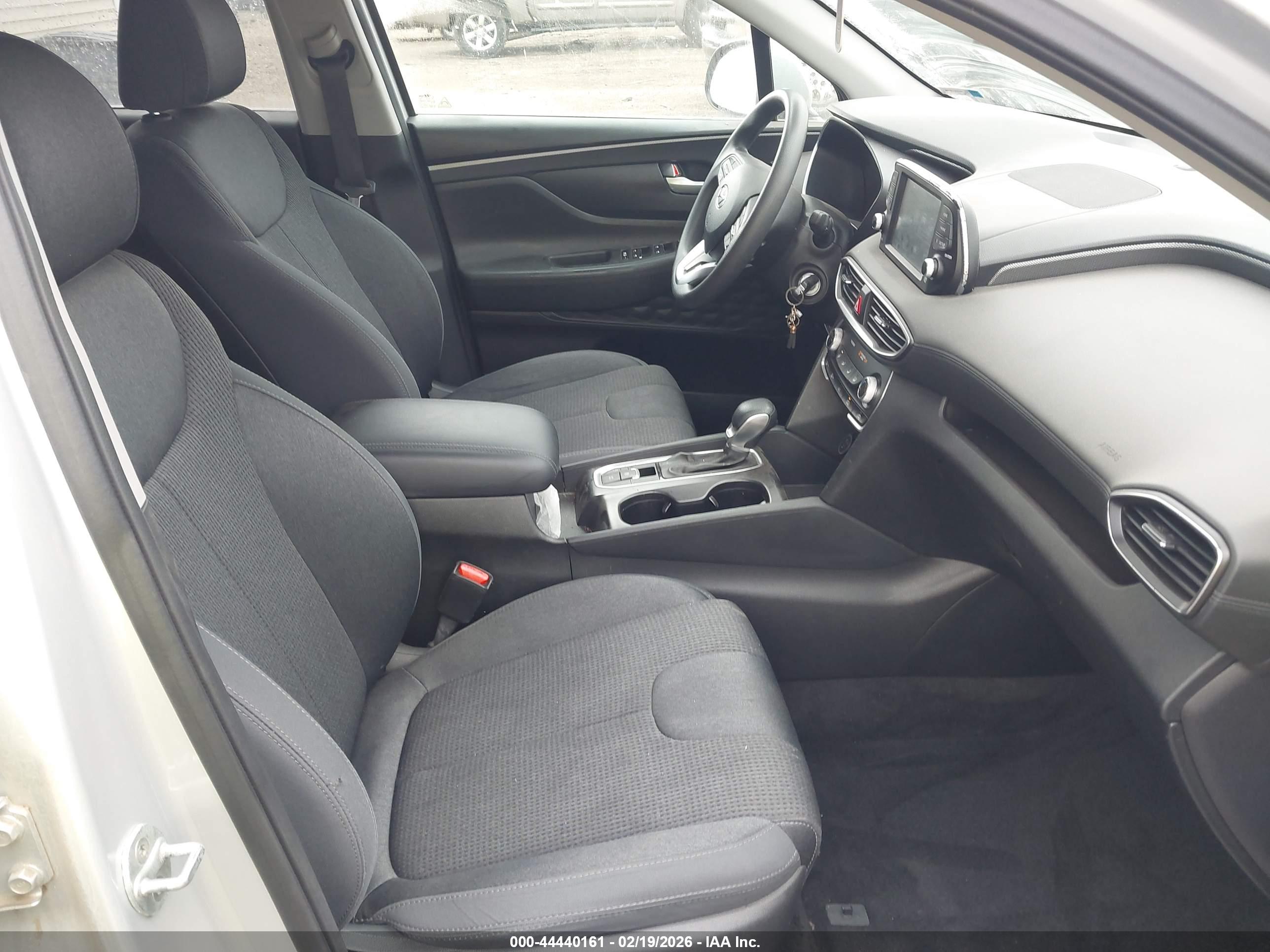 HYUNDAI SANTA image 5