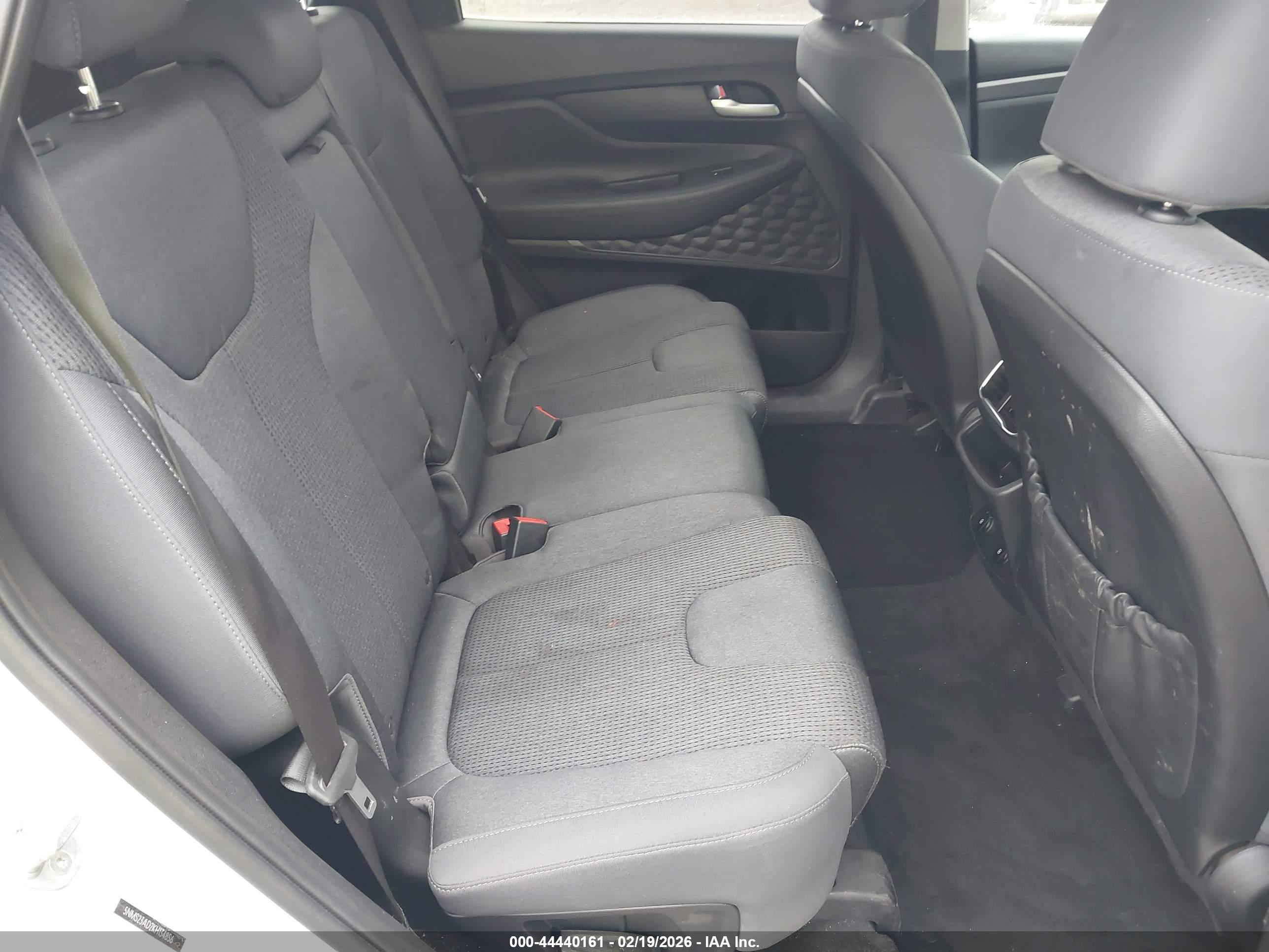 HYUNDAI SANTA image 8