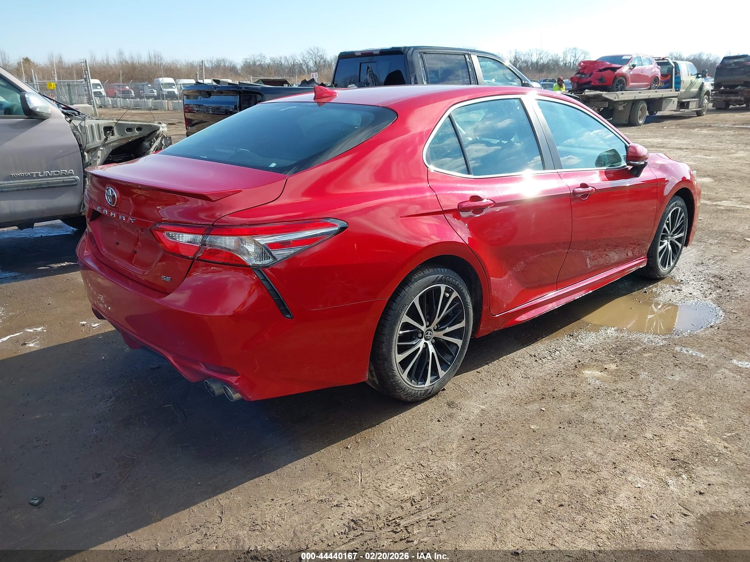 TOYOTA CAMRY image 4