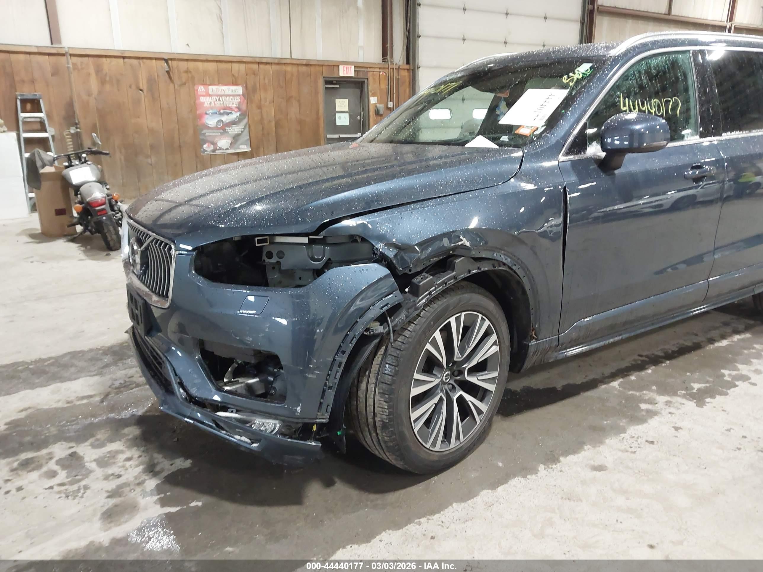 VOLVO XC90 image 6