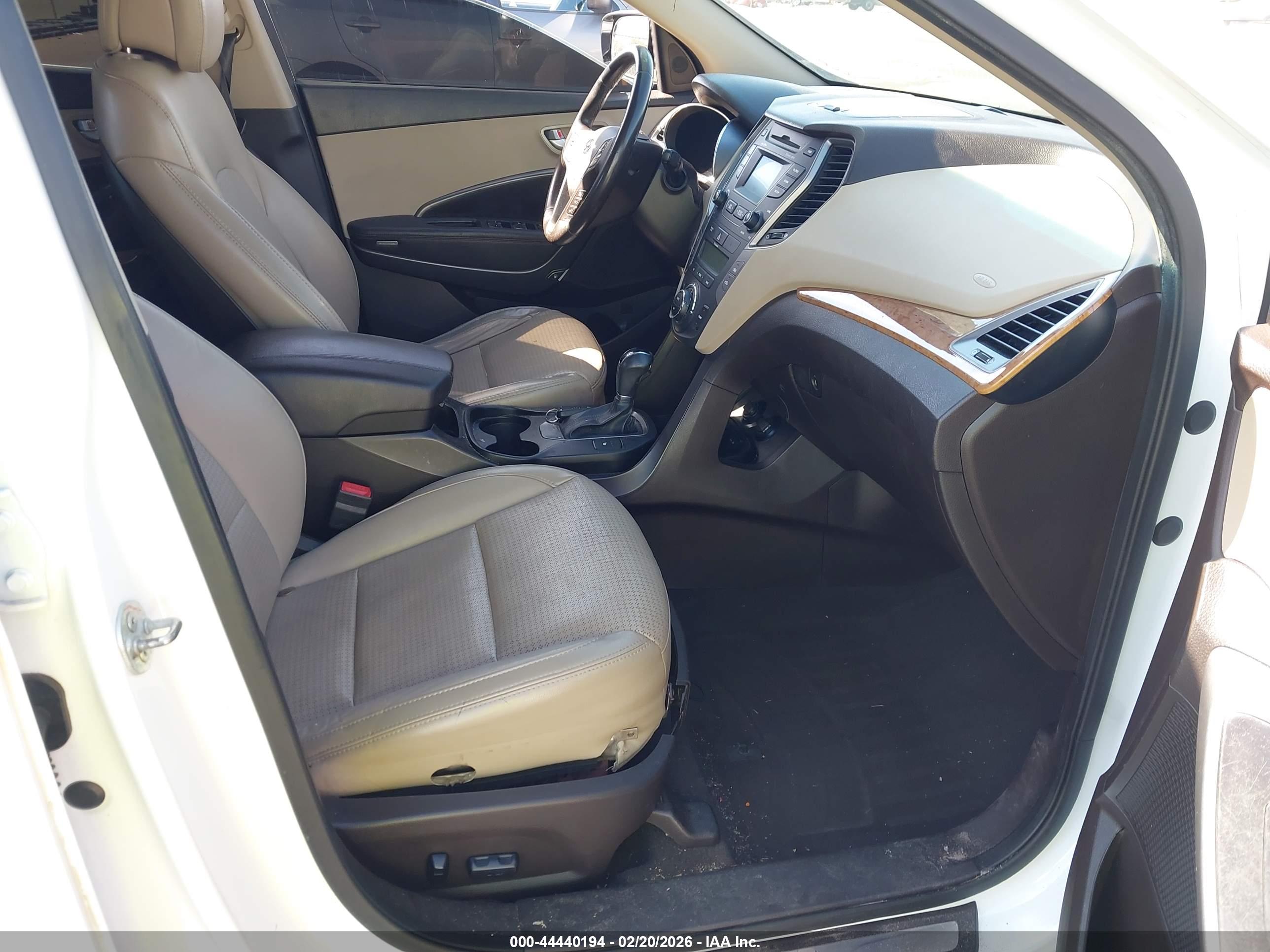 HYUNDAI SANTA image 5