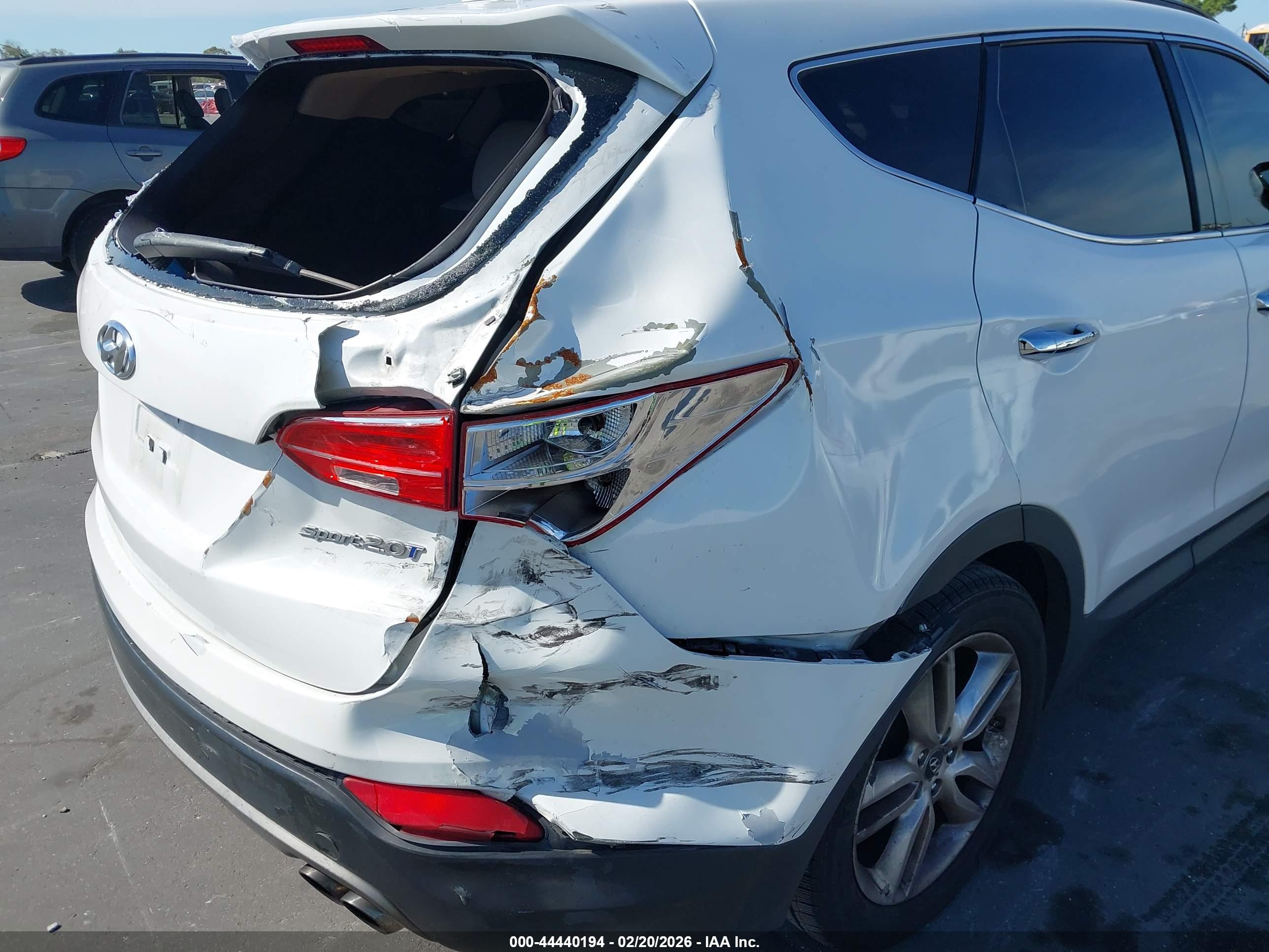 HYUNDAI SANTA image 6