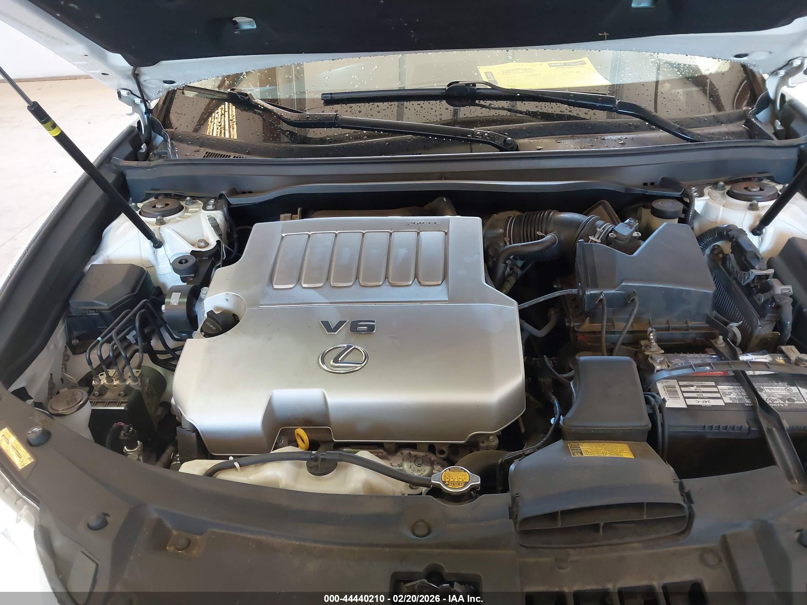 LEXUS ES image 10