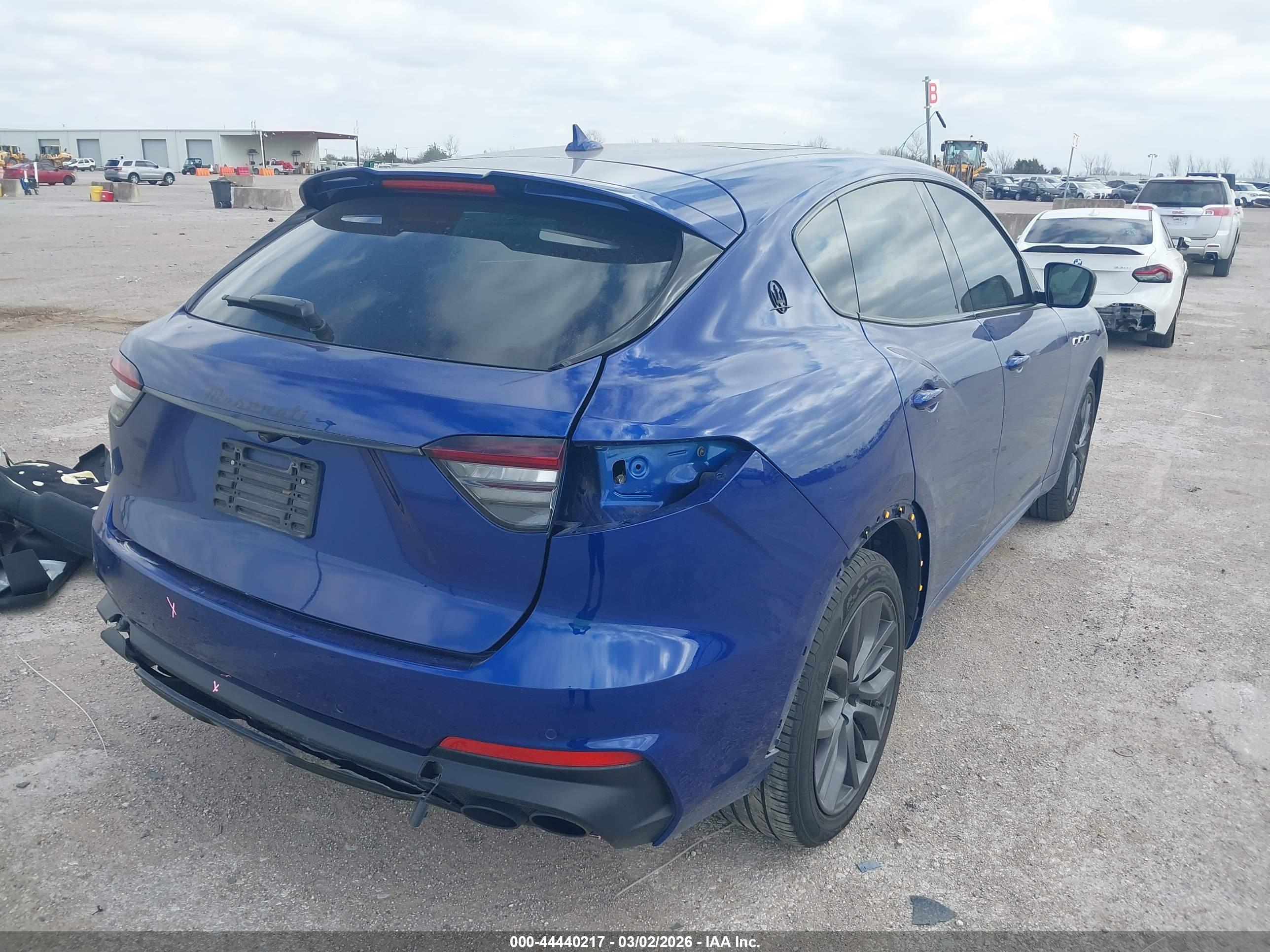 MASERATI LEVANTE image 4