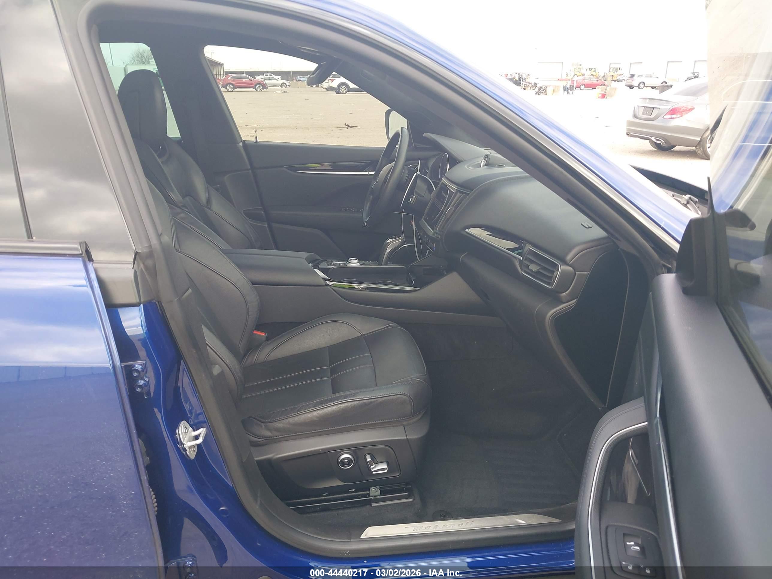 MASERATI LEVANTE image 5