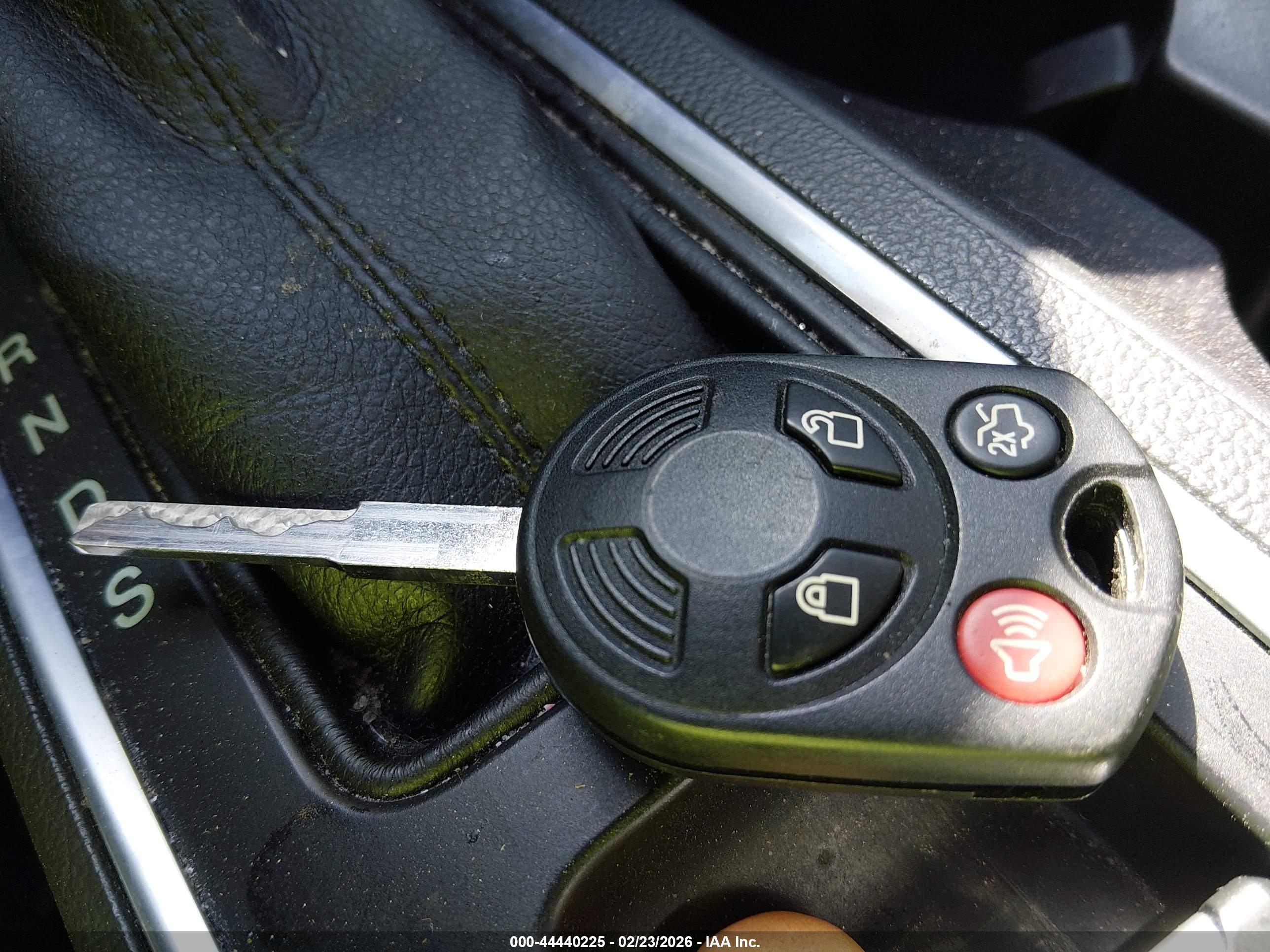 FORD ESCAPE image 11