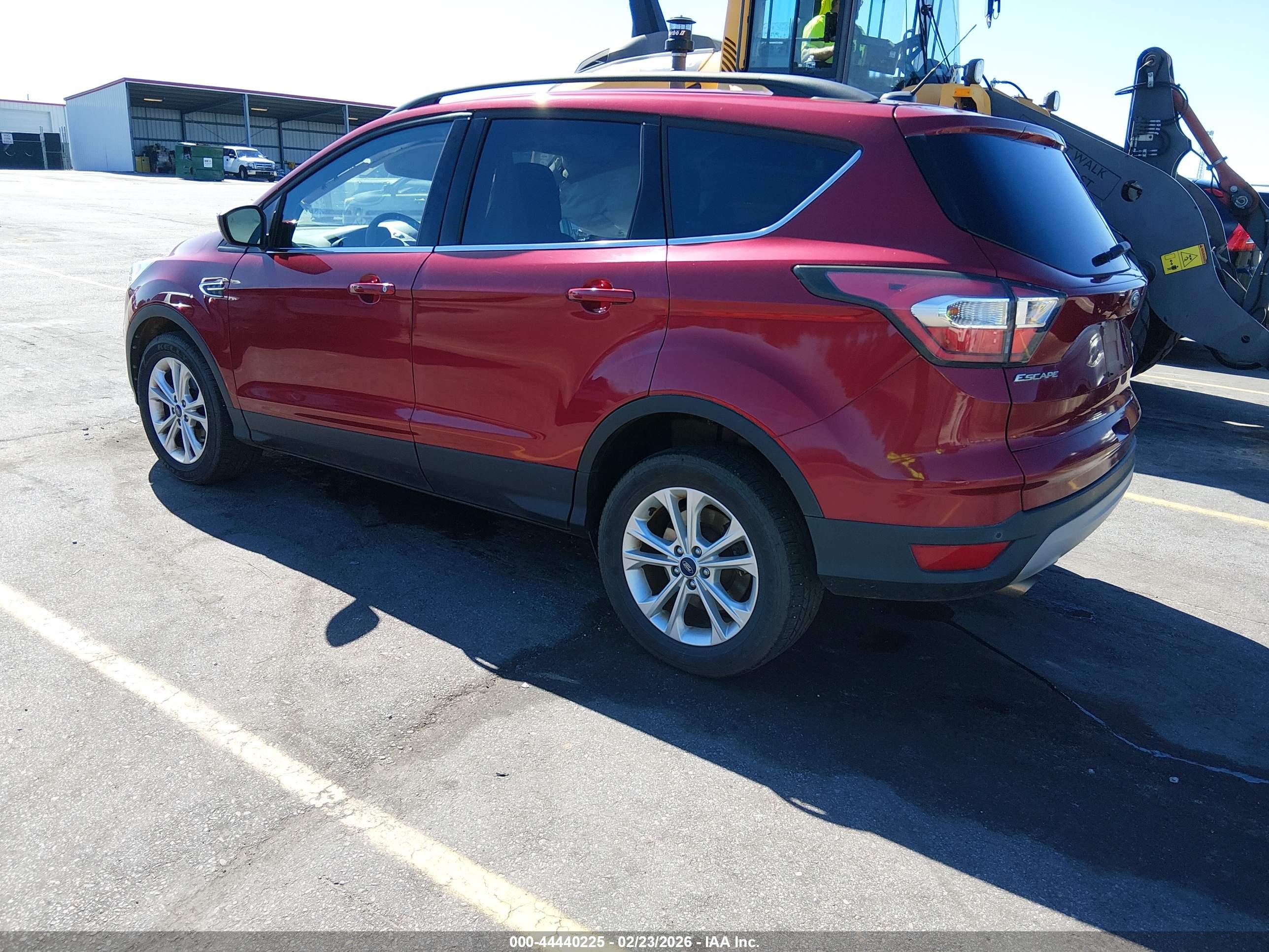 FORD ESCAPE image 3