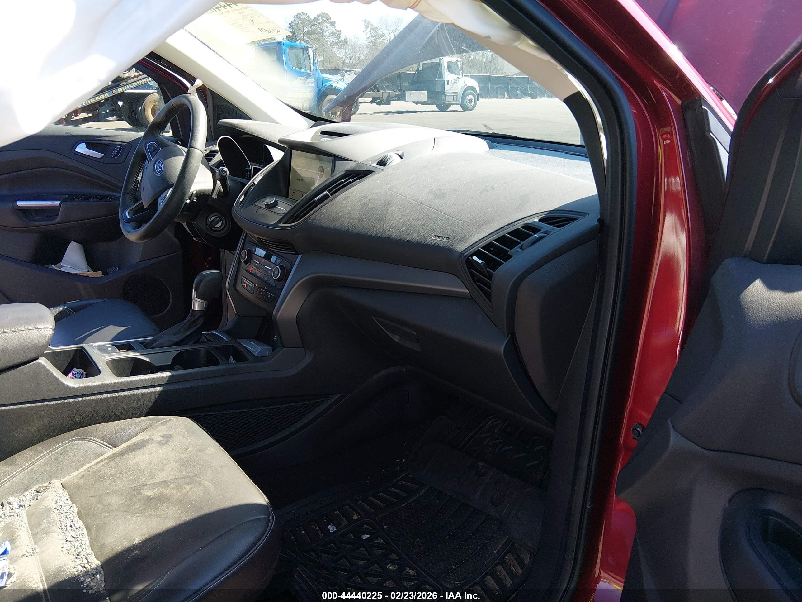 FORD ESCAPE image 5