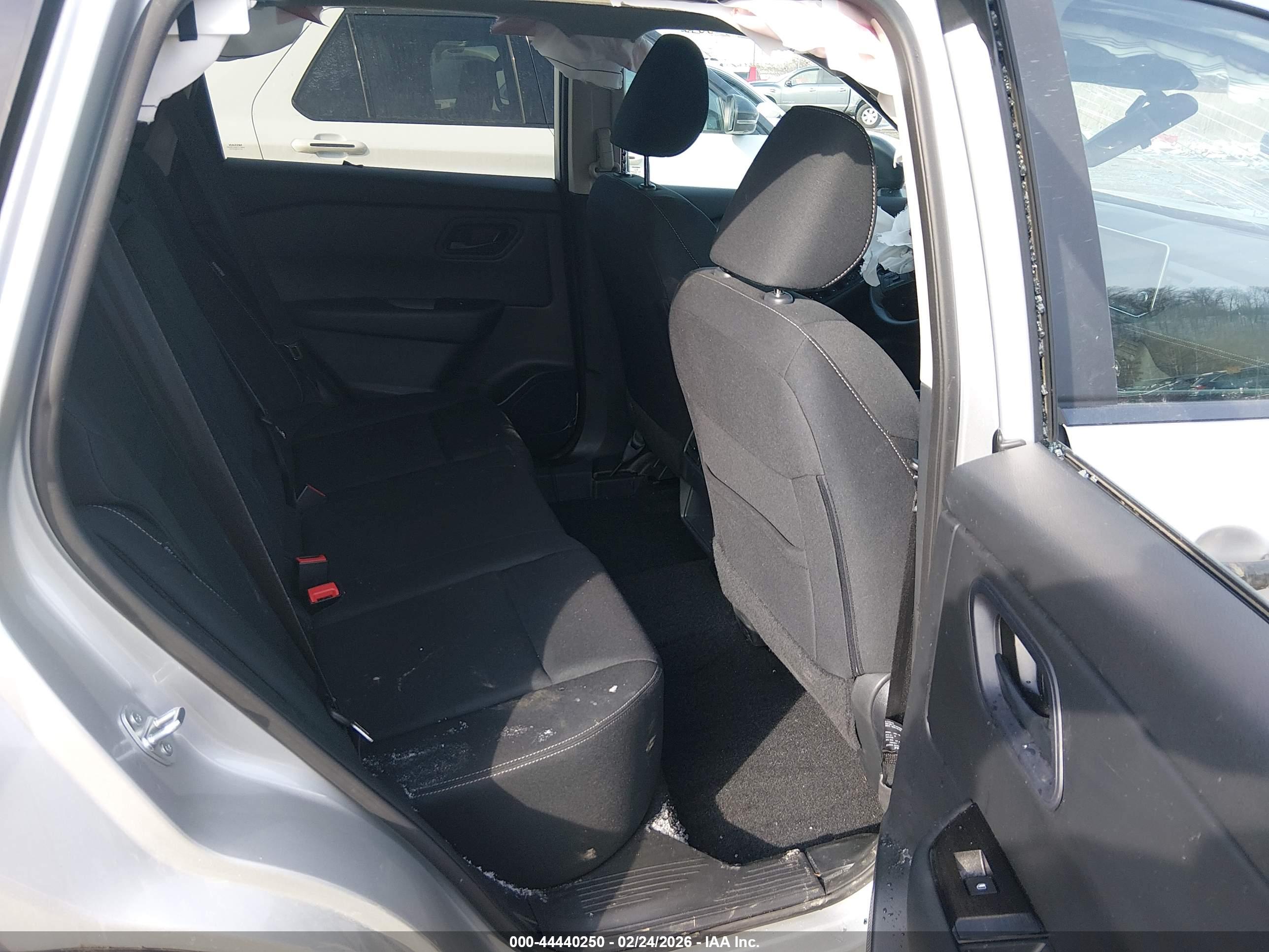 NISSAN ROGUE image 8