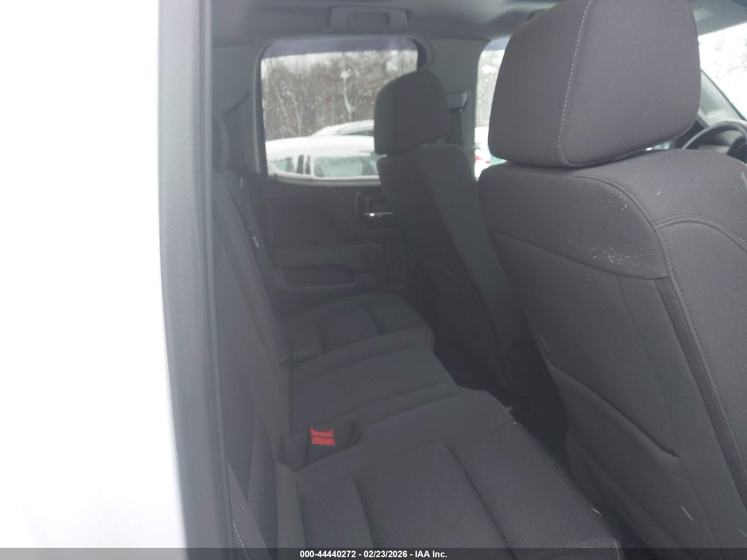 GMC SIERRA image 8
