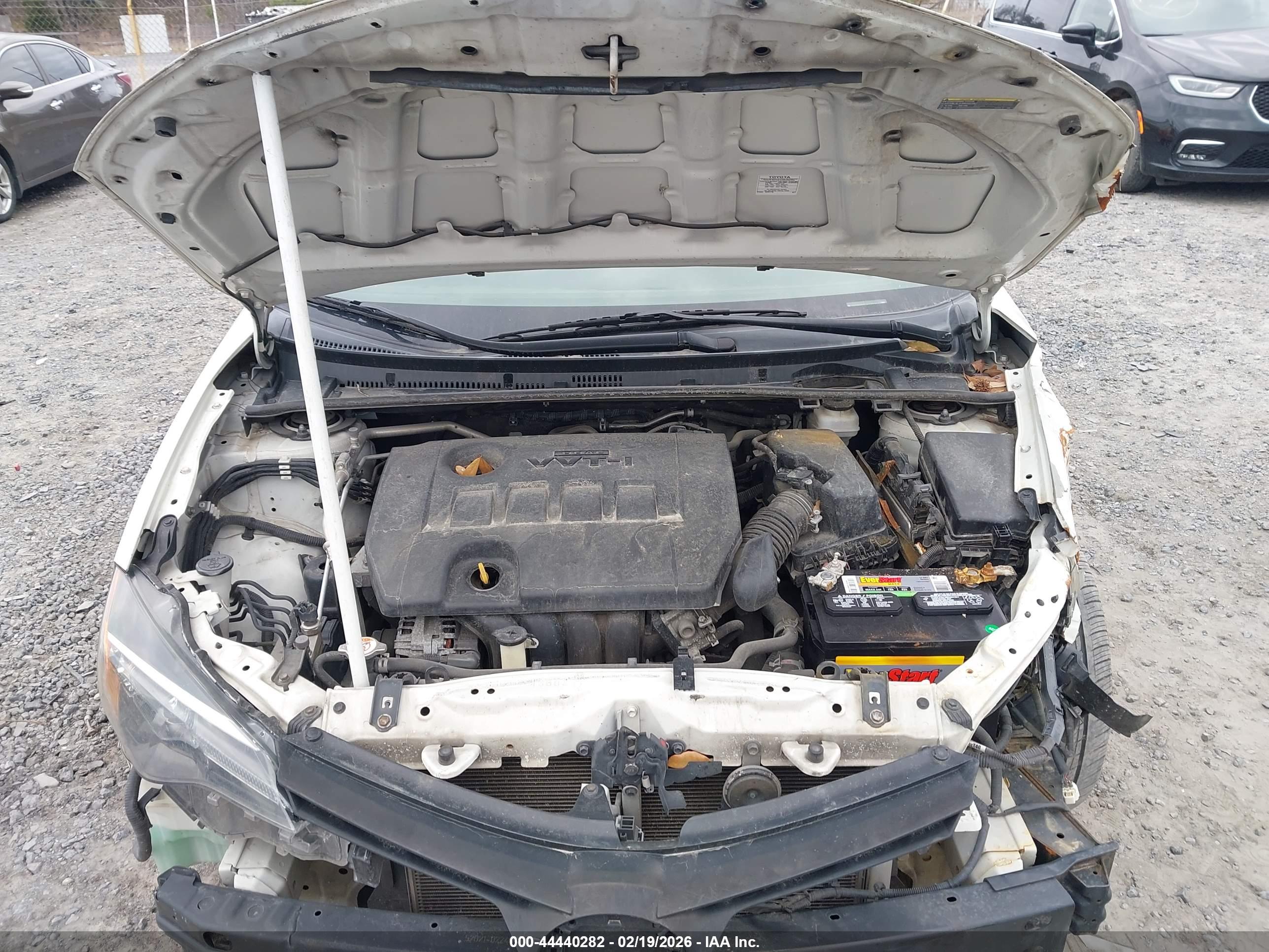 TOYOTA COROLLA image 10