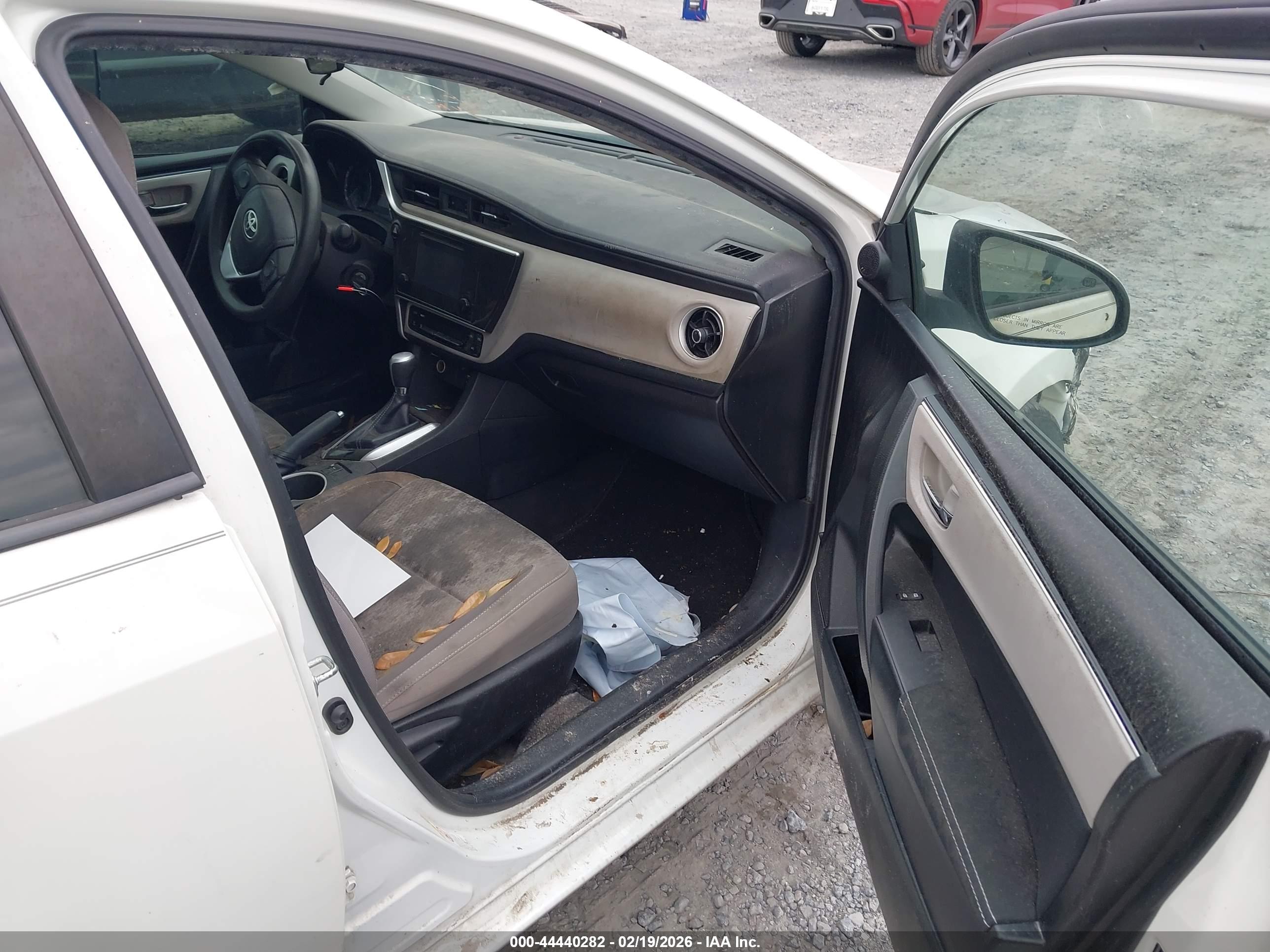 TOYOTA COROLLA image 5