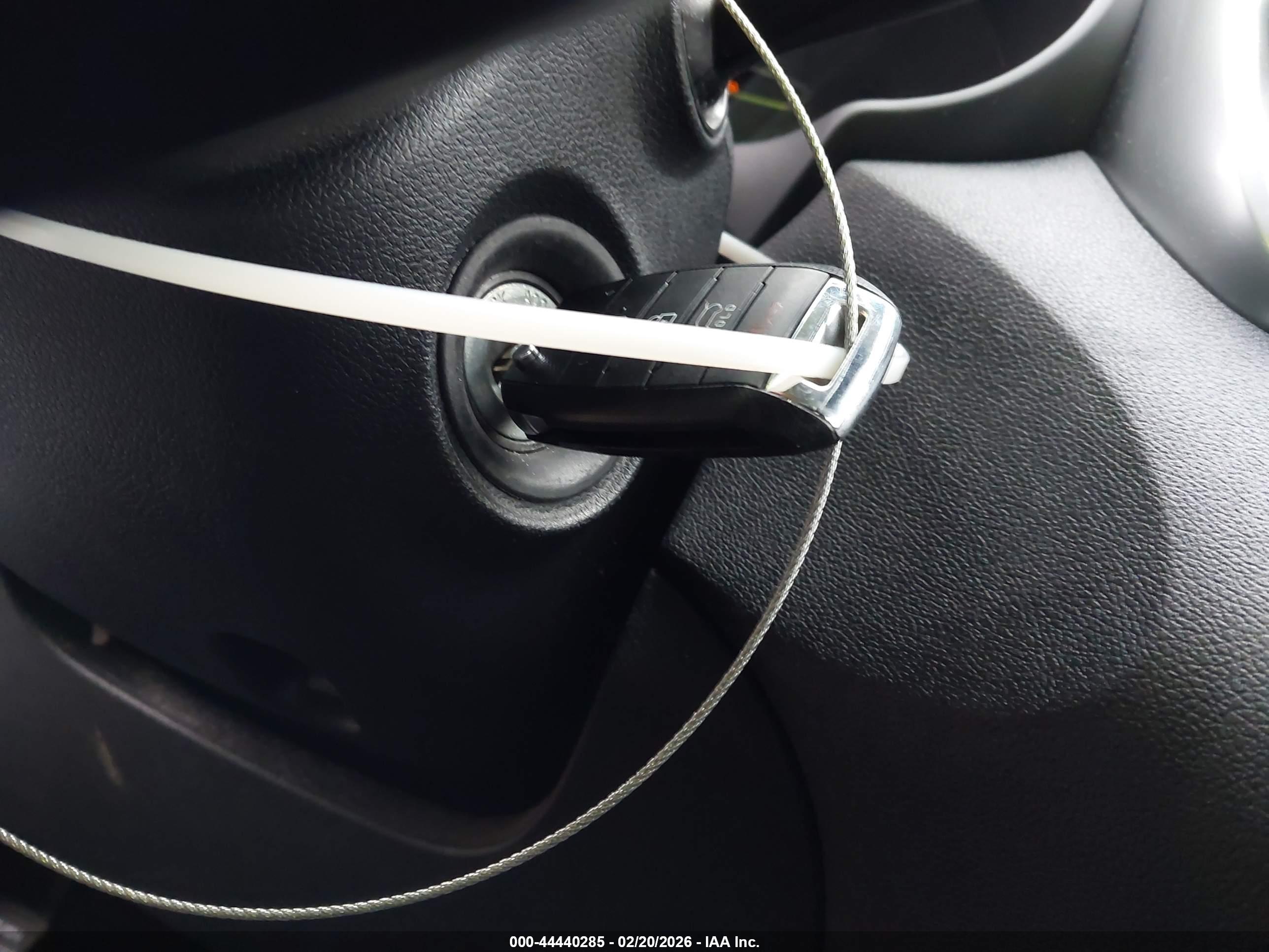 KIA SORENTO image 11