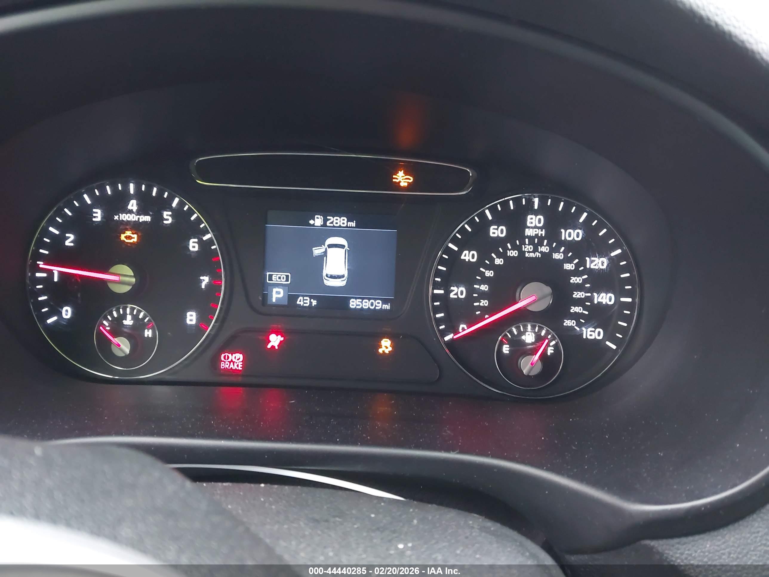 KIA SORENTO image 7