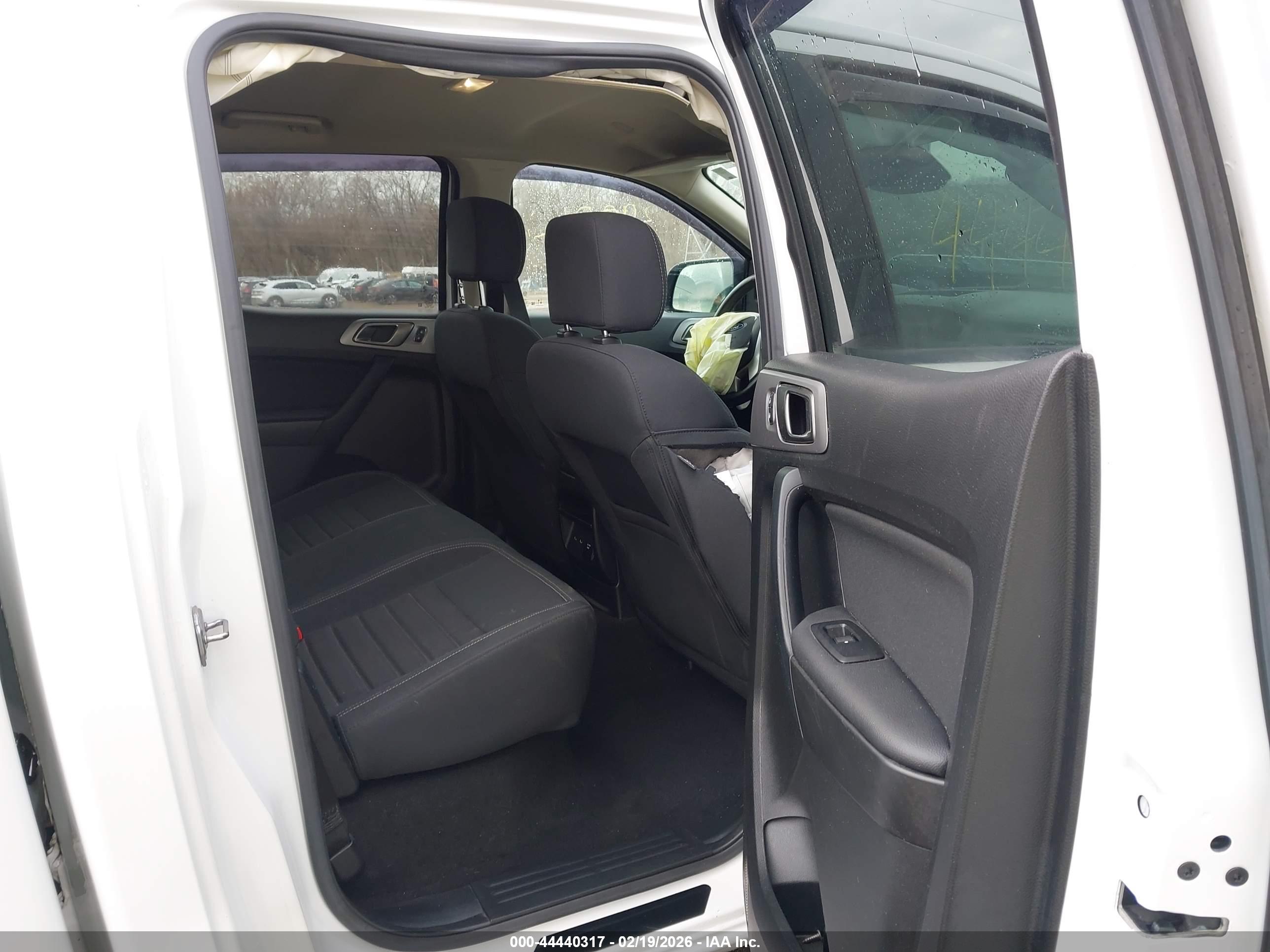 FORD RANGER image 8
