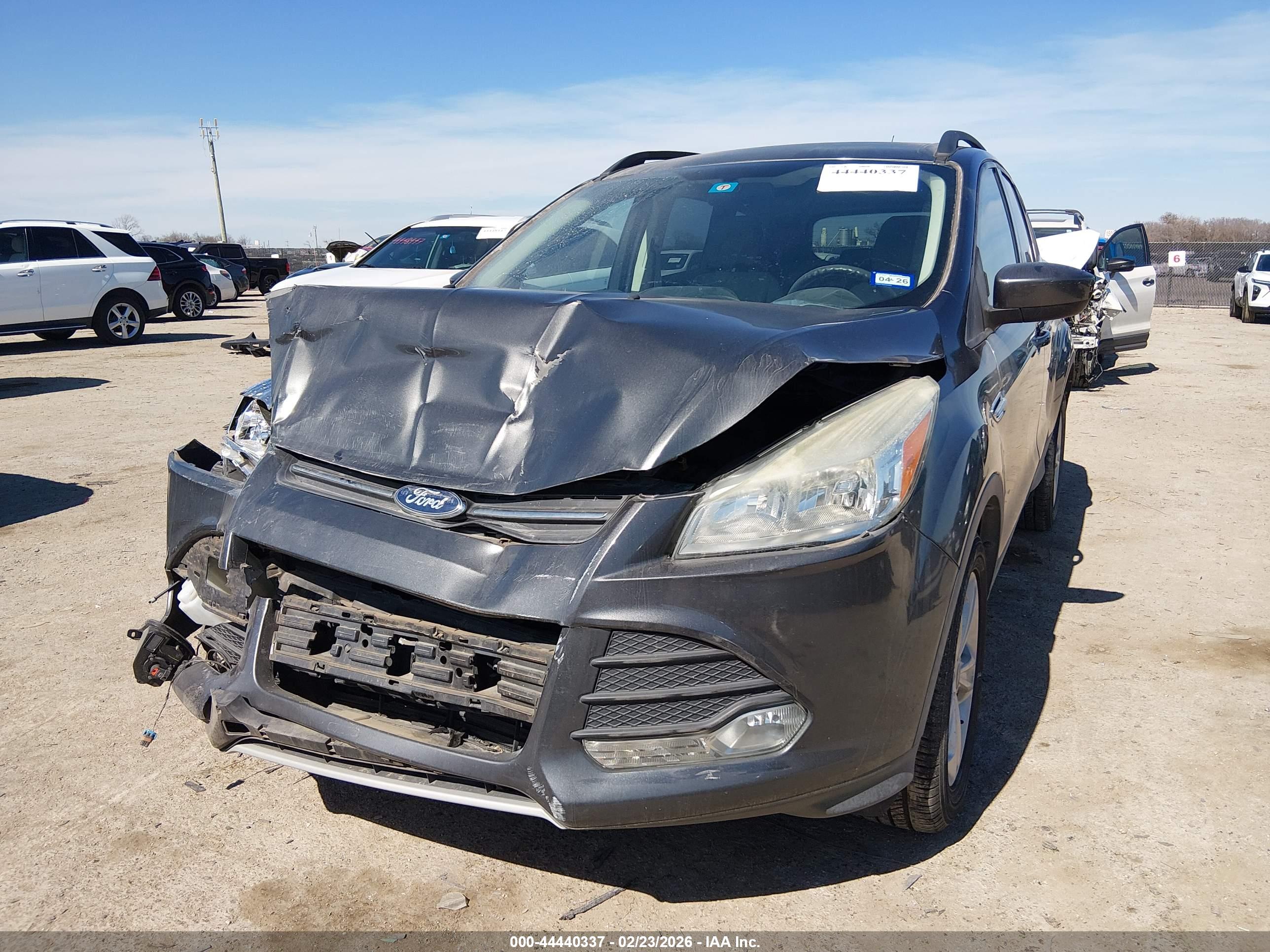 FORD ESCAPE image 2