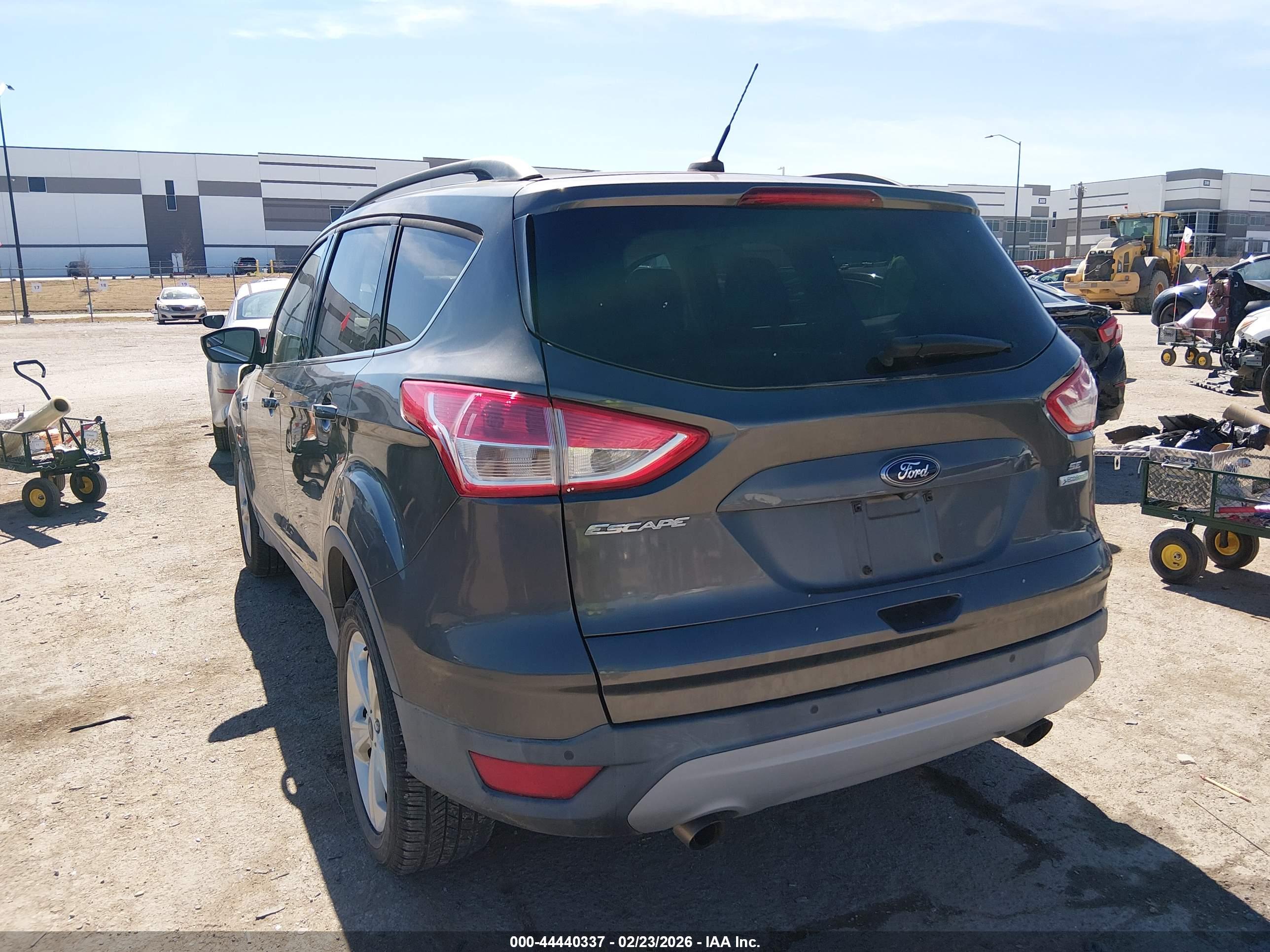 FORD ESCAPE image 3