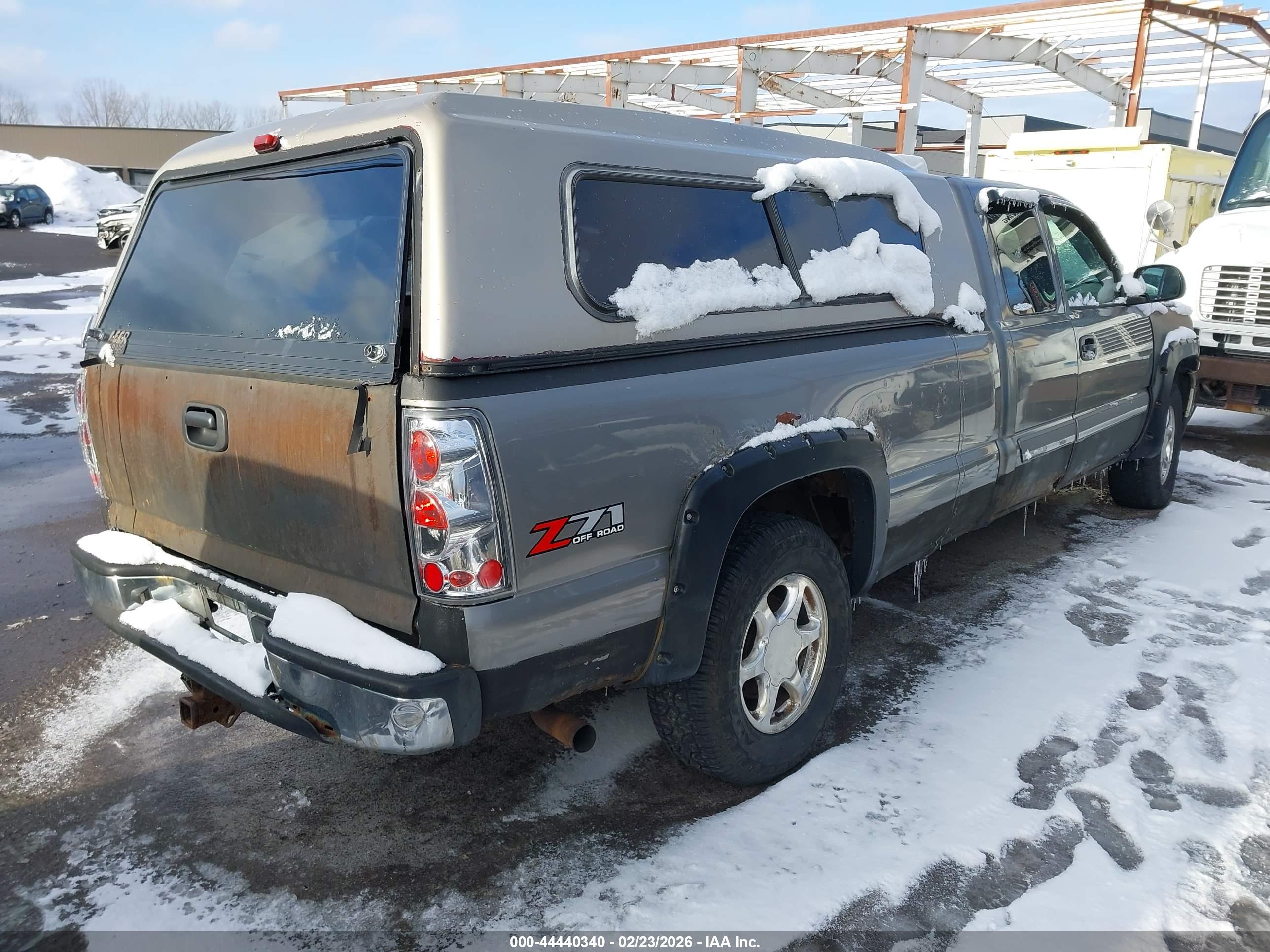 CHEVROLET SILVERADO image 4