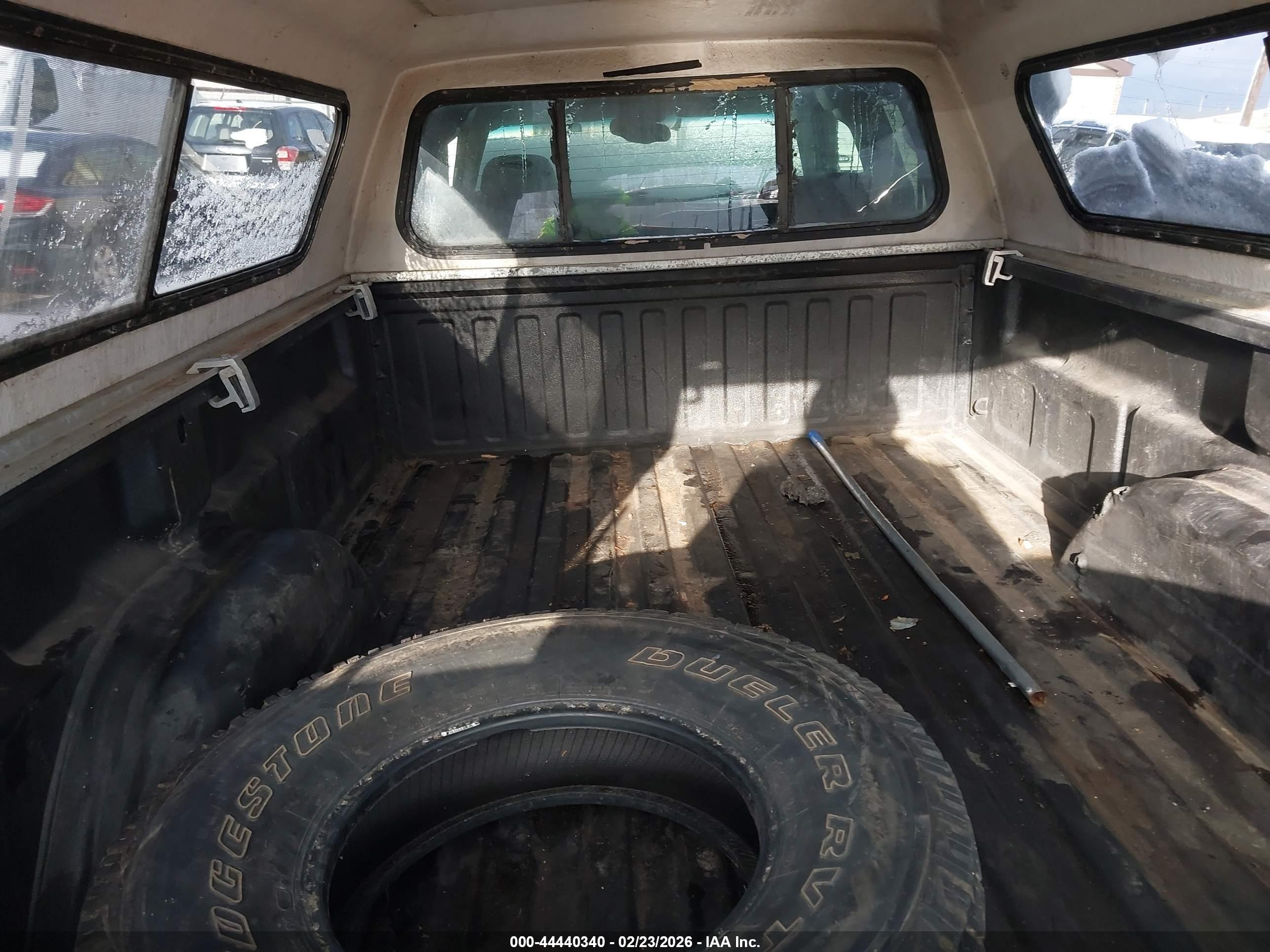 CHEVROLET SILVERADO image 8