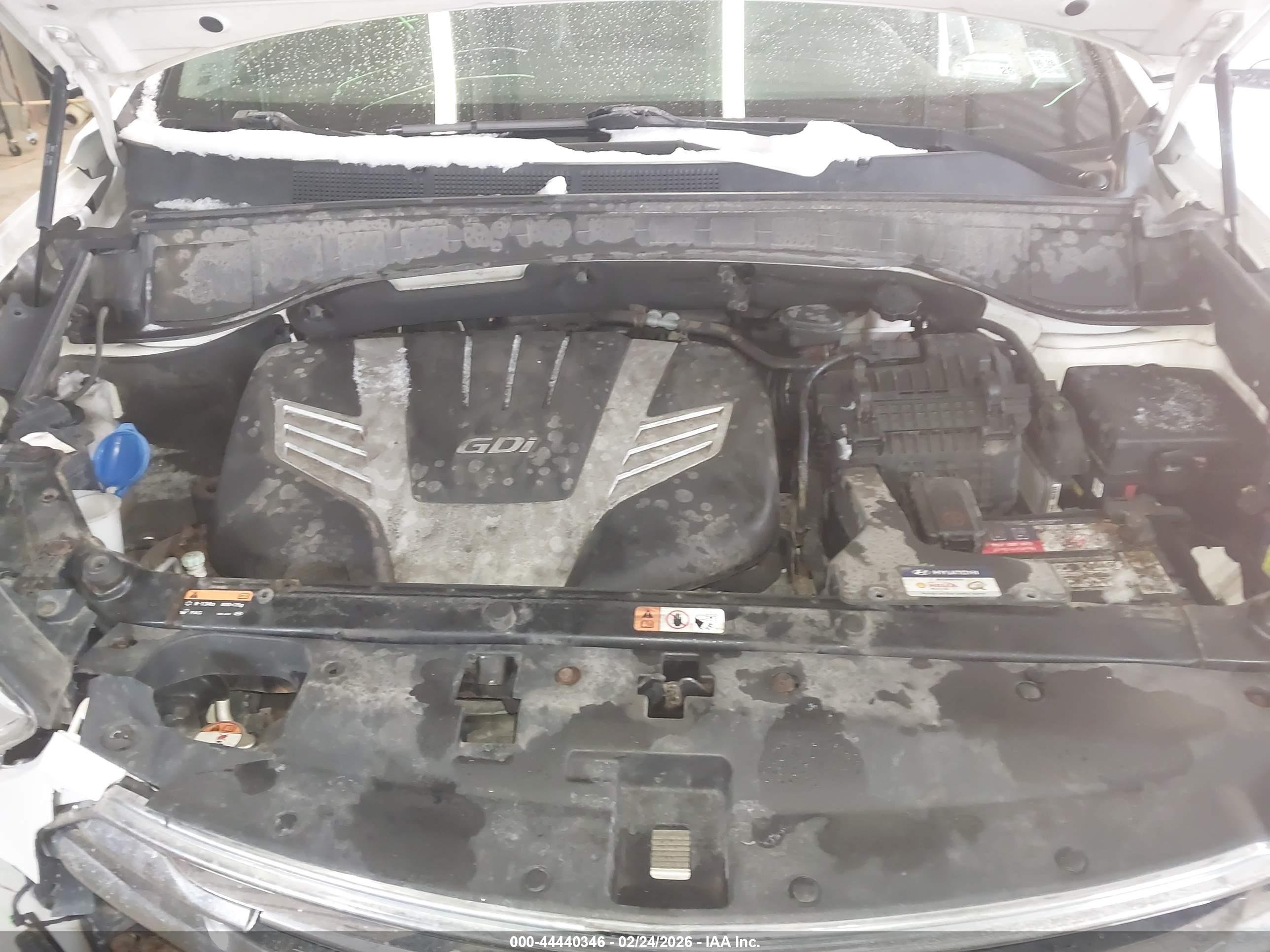 HYUNDAI SANTA image 10