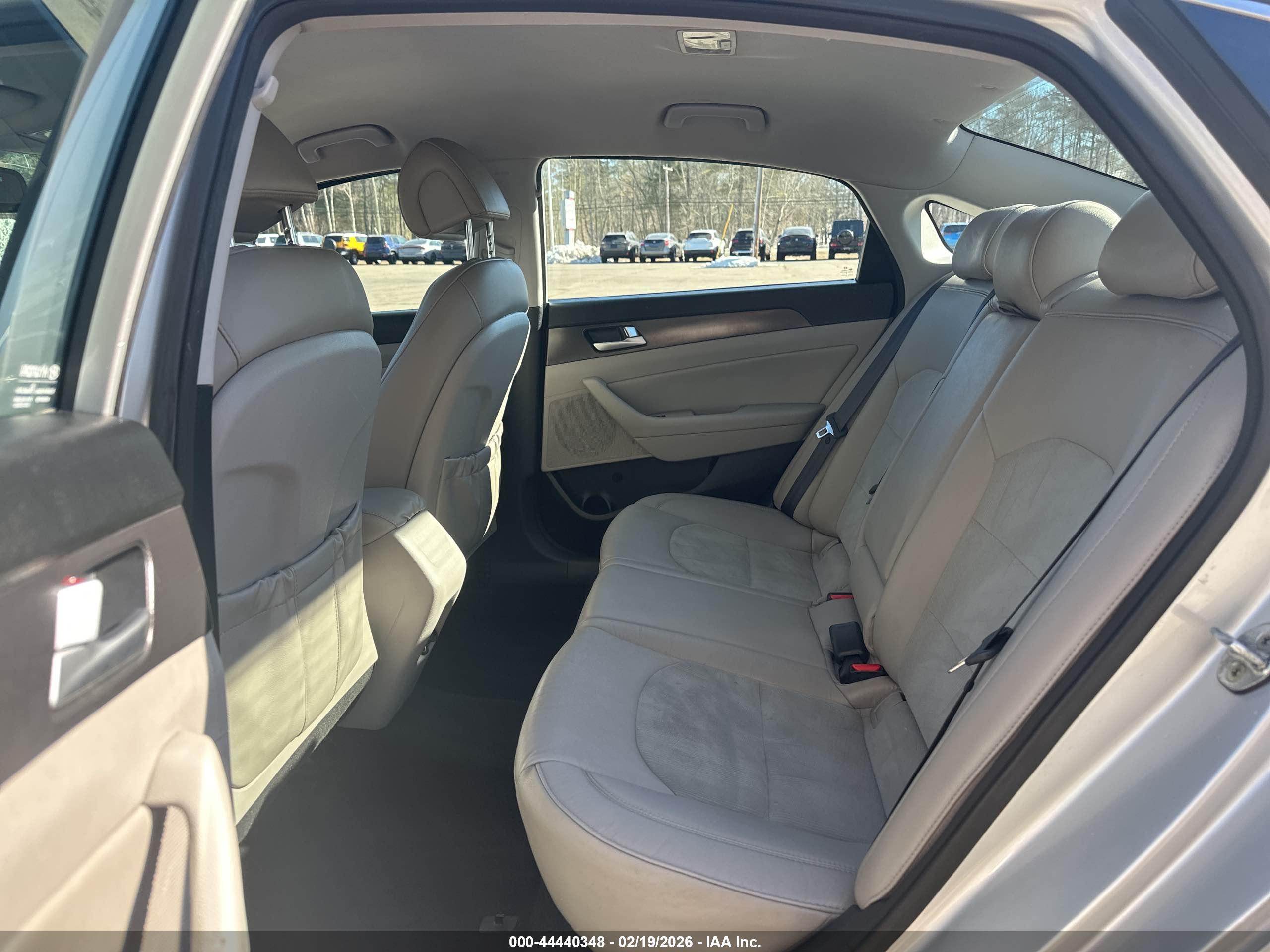 HYUNDAI SONATA image 8
