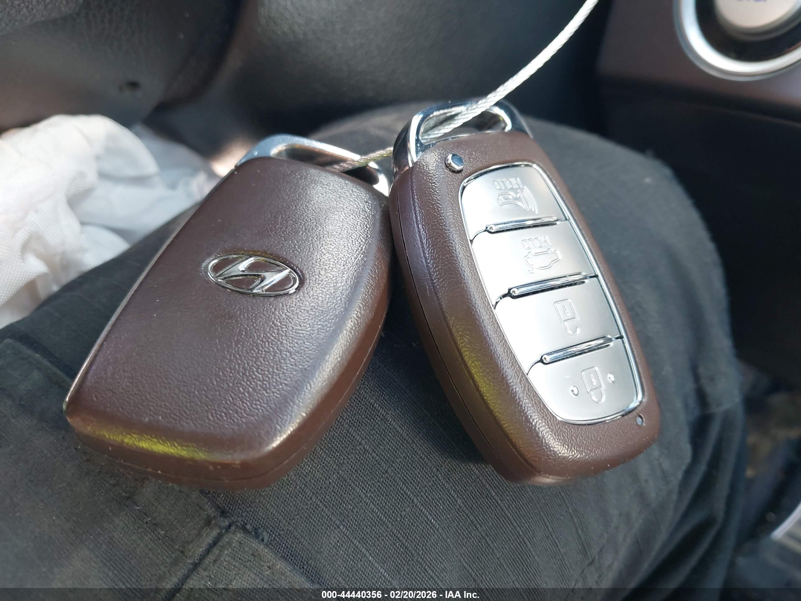 HYUNDAI SONATA image 11