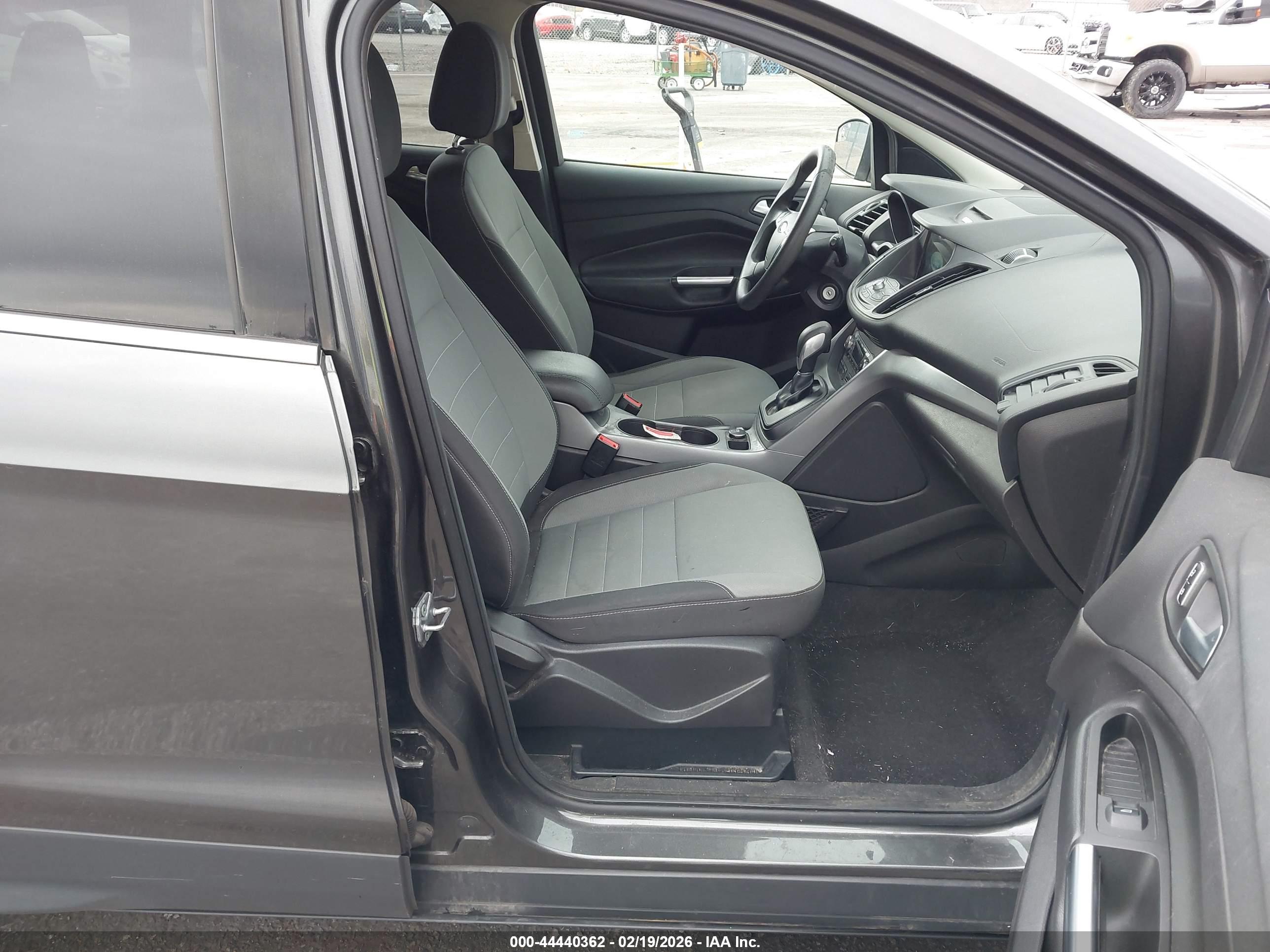 FORD ESCAPE image 5