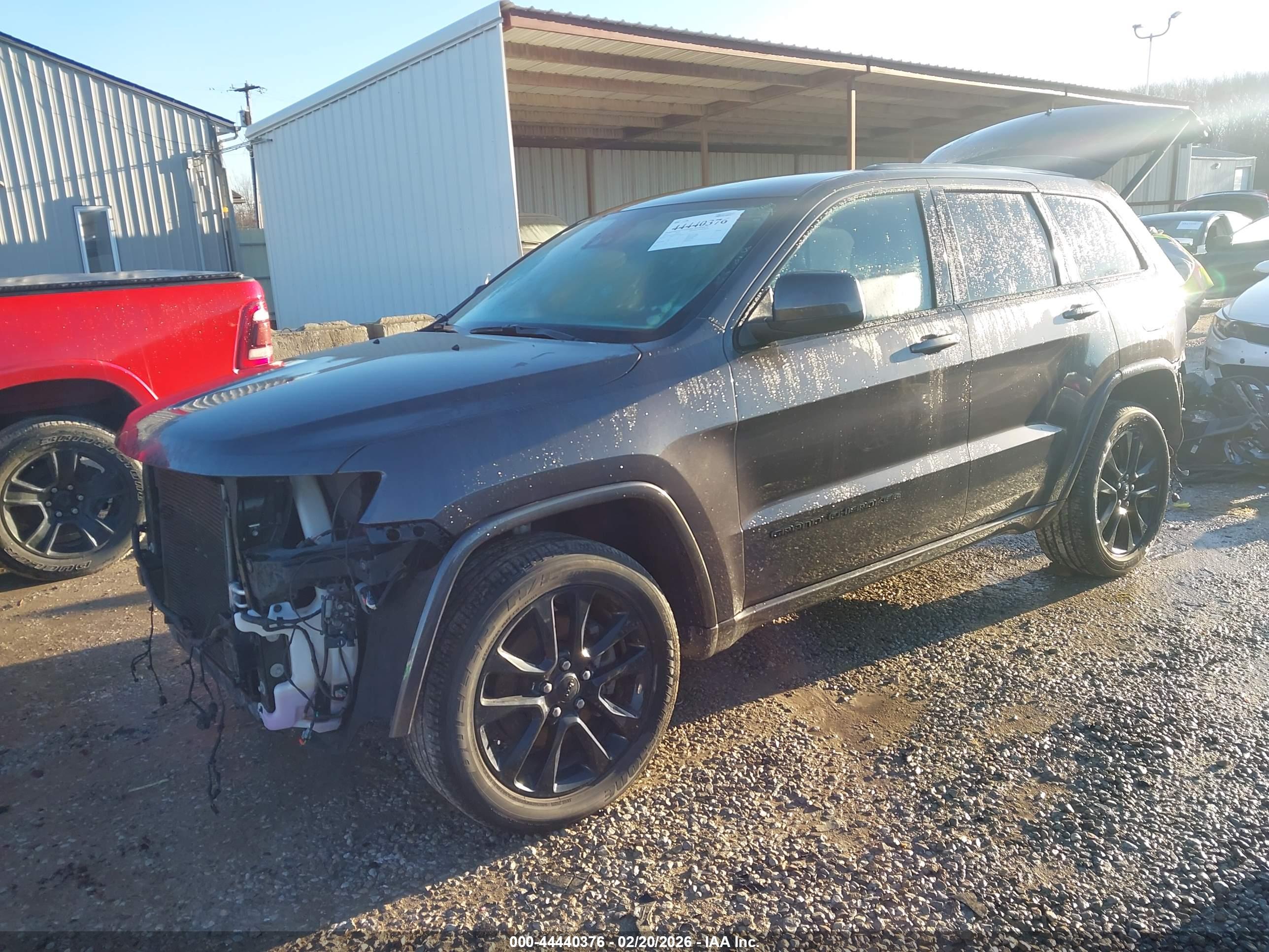 JEEP GRAND image 2