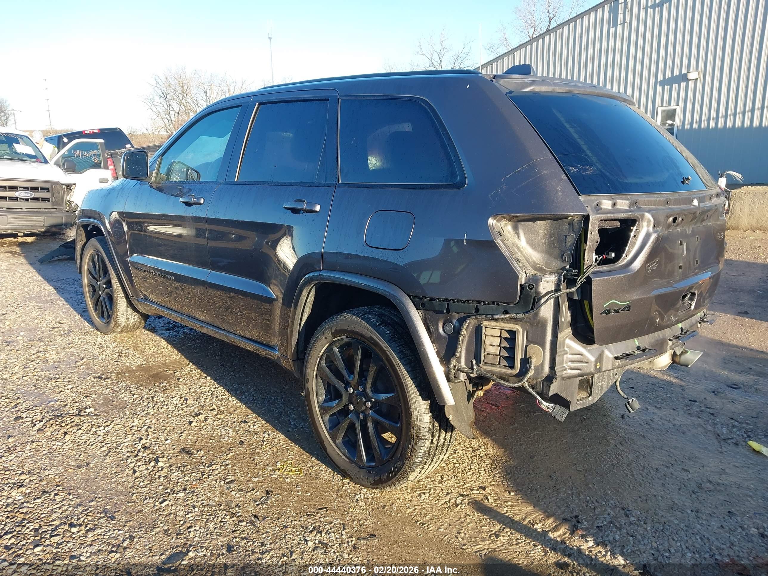 JEEP GRAND image 3