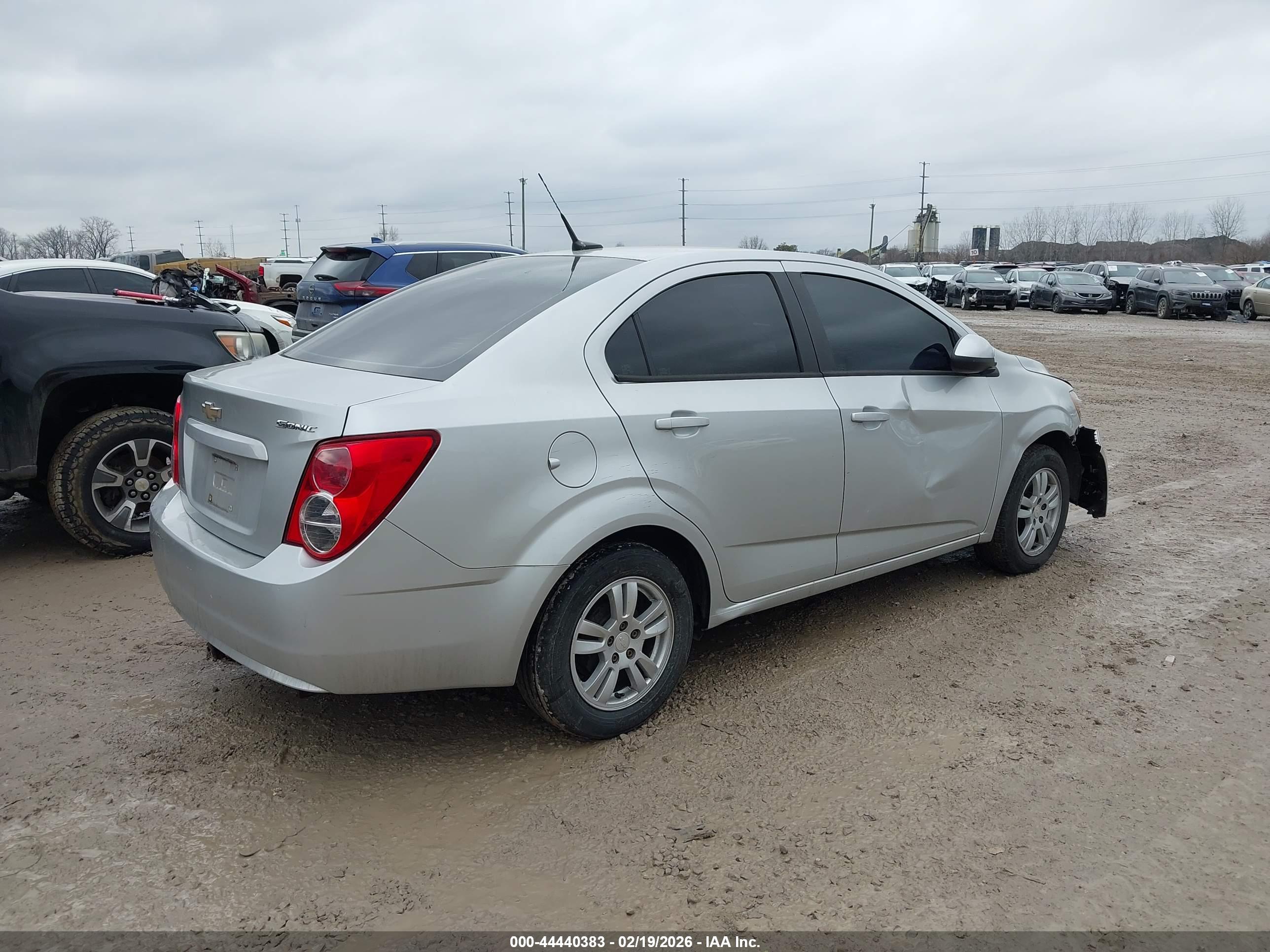 CHEVROLET SONIC image 4